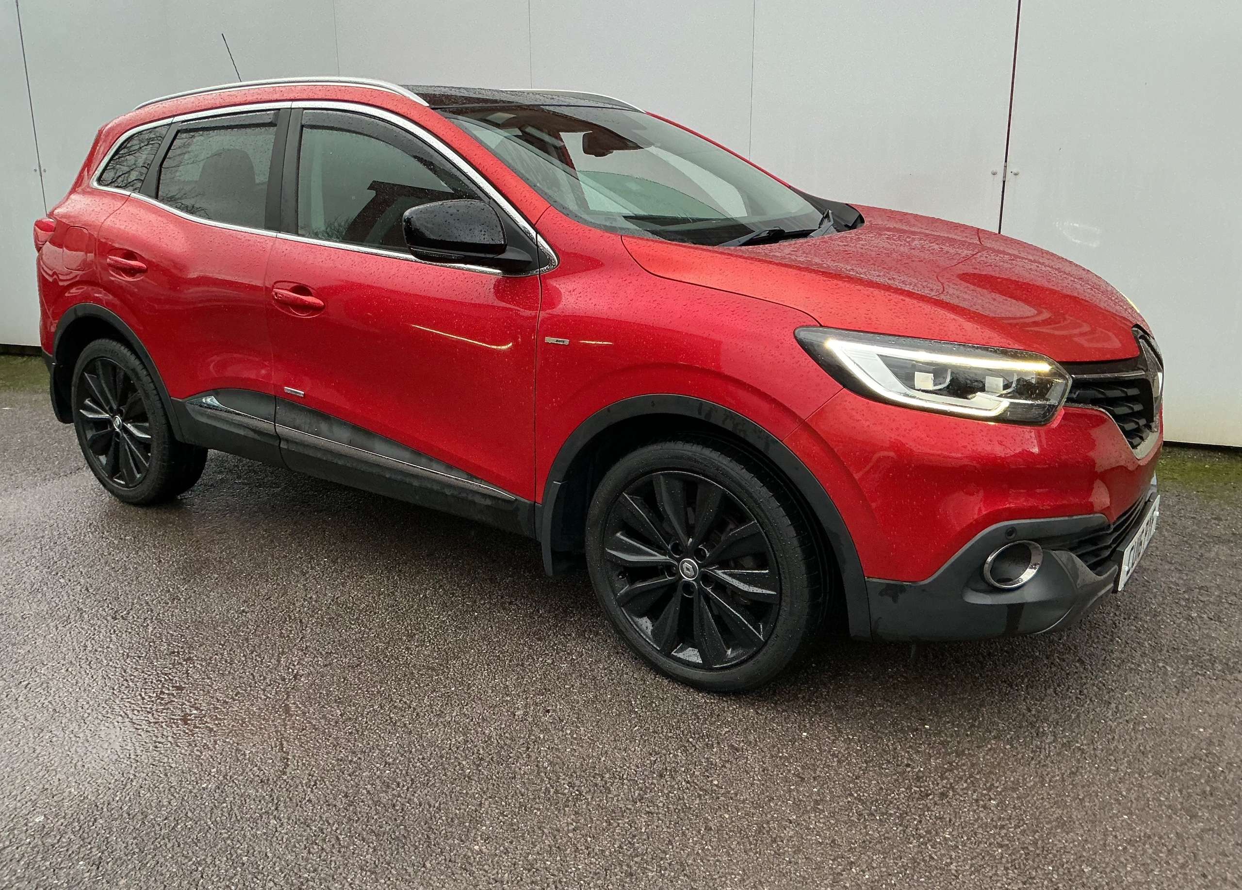 A 2016 RENAULT KADJAR 1.5 dCi Signature Nav SUV 5dr Diesel EDC Euro 6 (s/s) (110 ps) A 2016 RENAULT KADJAR 1.5 dCi Signature Nav SUV 5dr Diesel EDC Euro 6 (s/s) (110 ps)