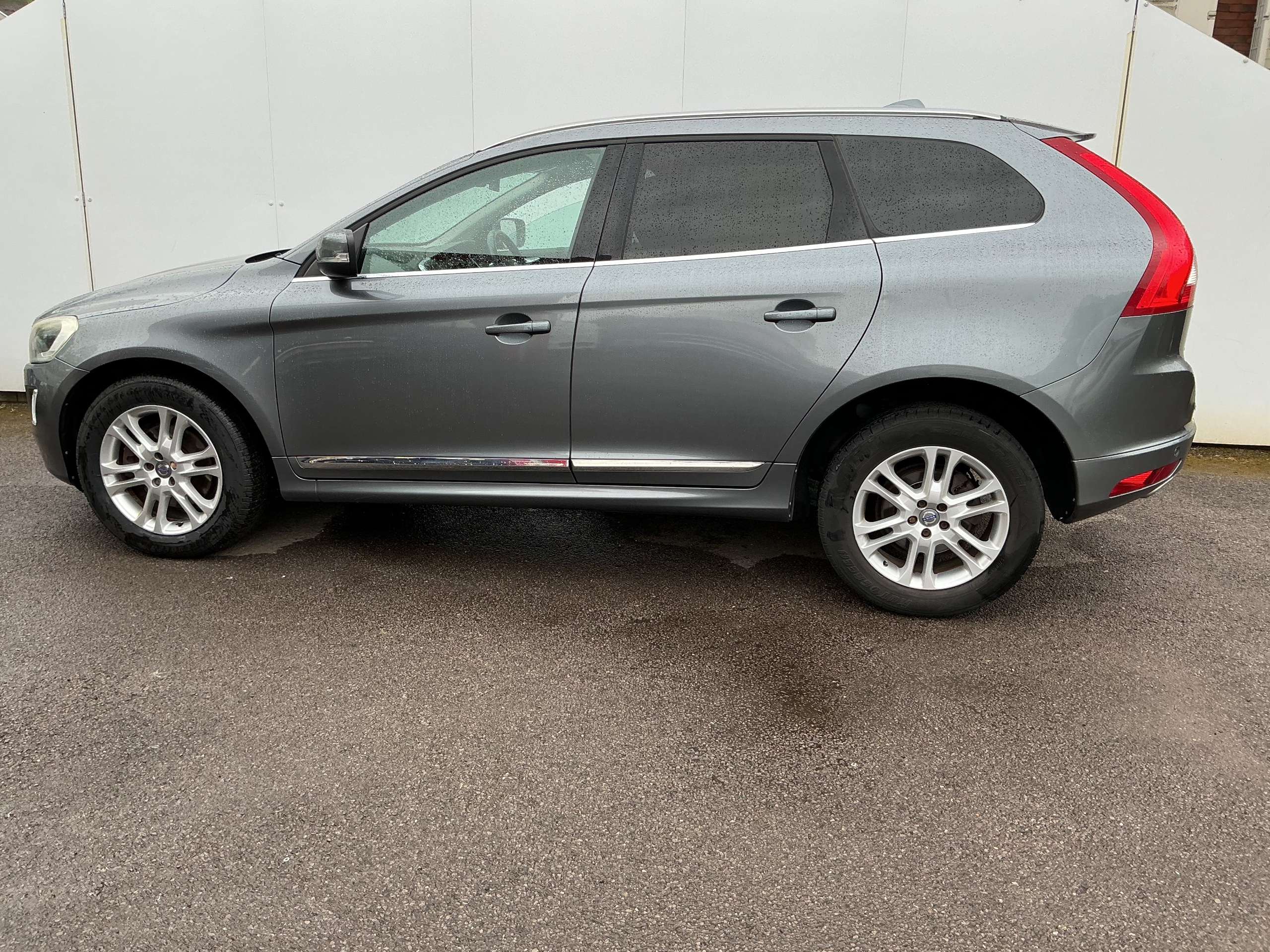 2016 VOLVO XC60 2016 VOLVO XC60