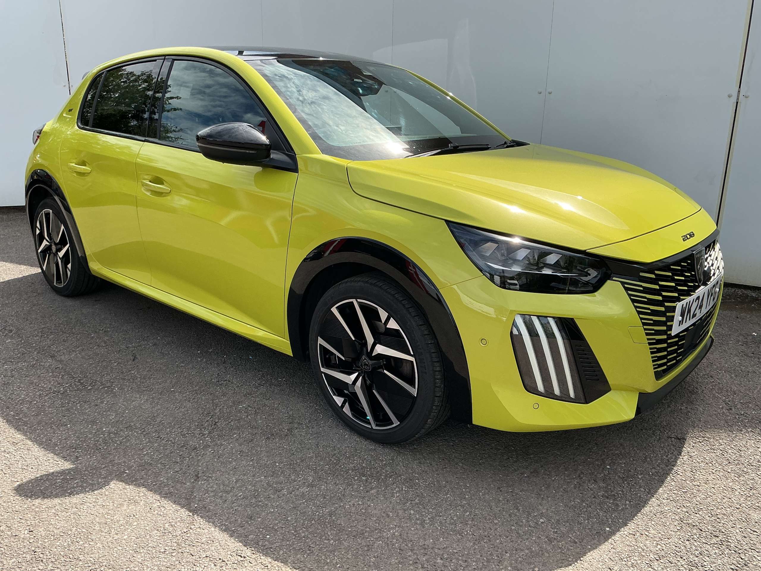 A 2024 PEUGEOT 208 1.2 PureTech GT Hatchback 5dr Petrol Manual Euro 6 (s/s) (100 ps) A 2024 PEUGEOT 208 1.2 PureTech GT Hatchback 5dr Petrol Manual Euro 6 (s/s) (100 ps)