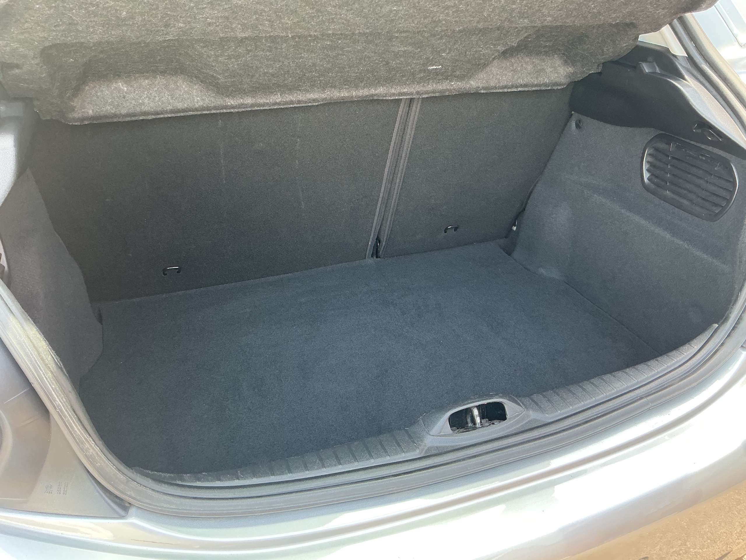 2017 PEUGEOT 208 2017 PEUGEOT 208