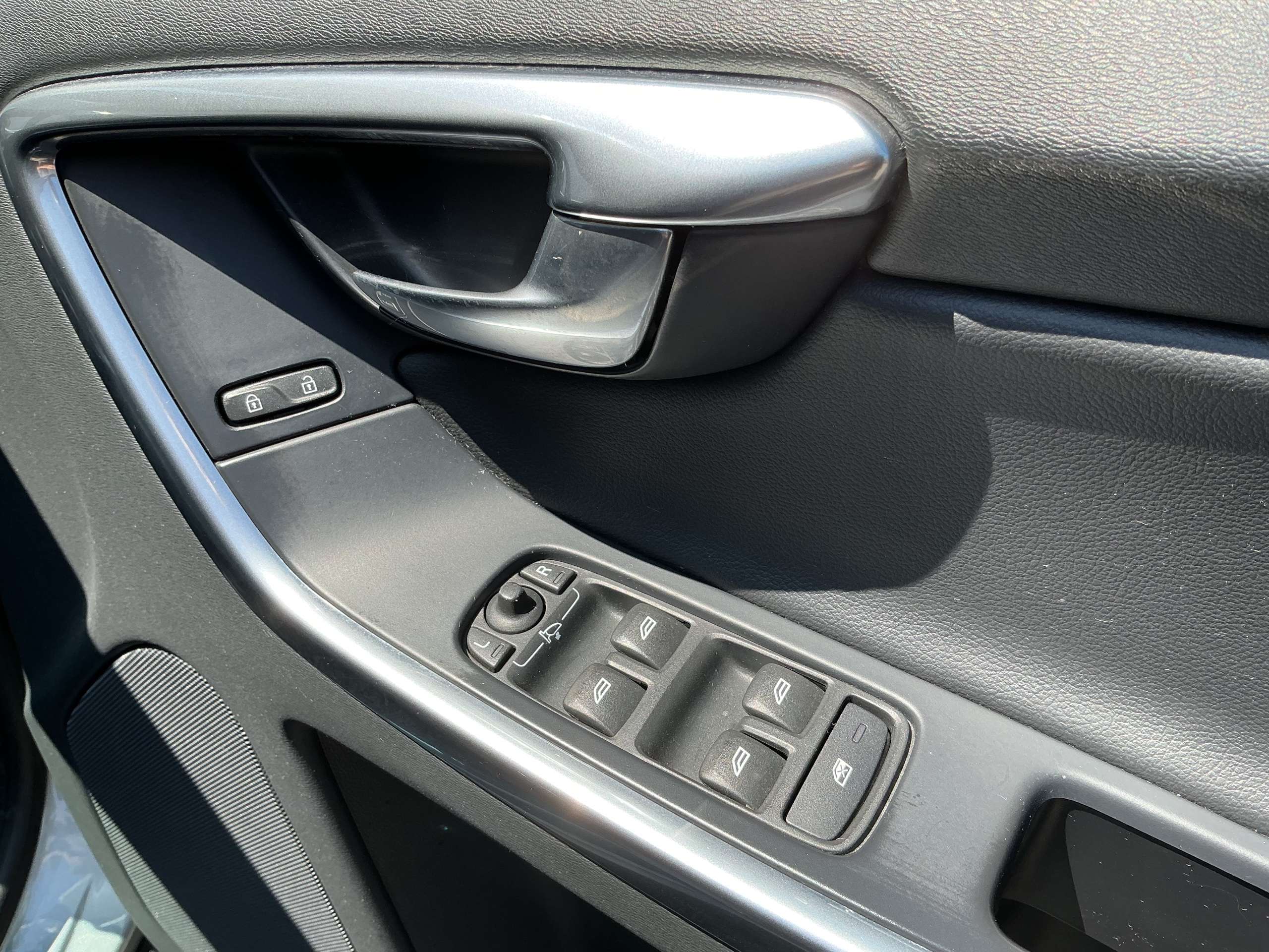 2014 VOLVO XC60 2014 VOLVO XC60