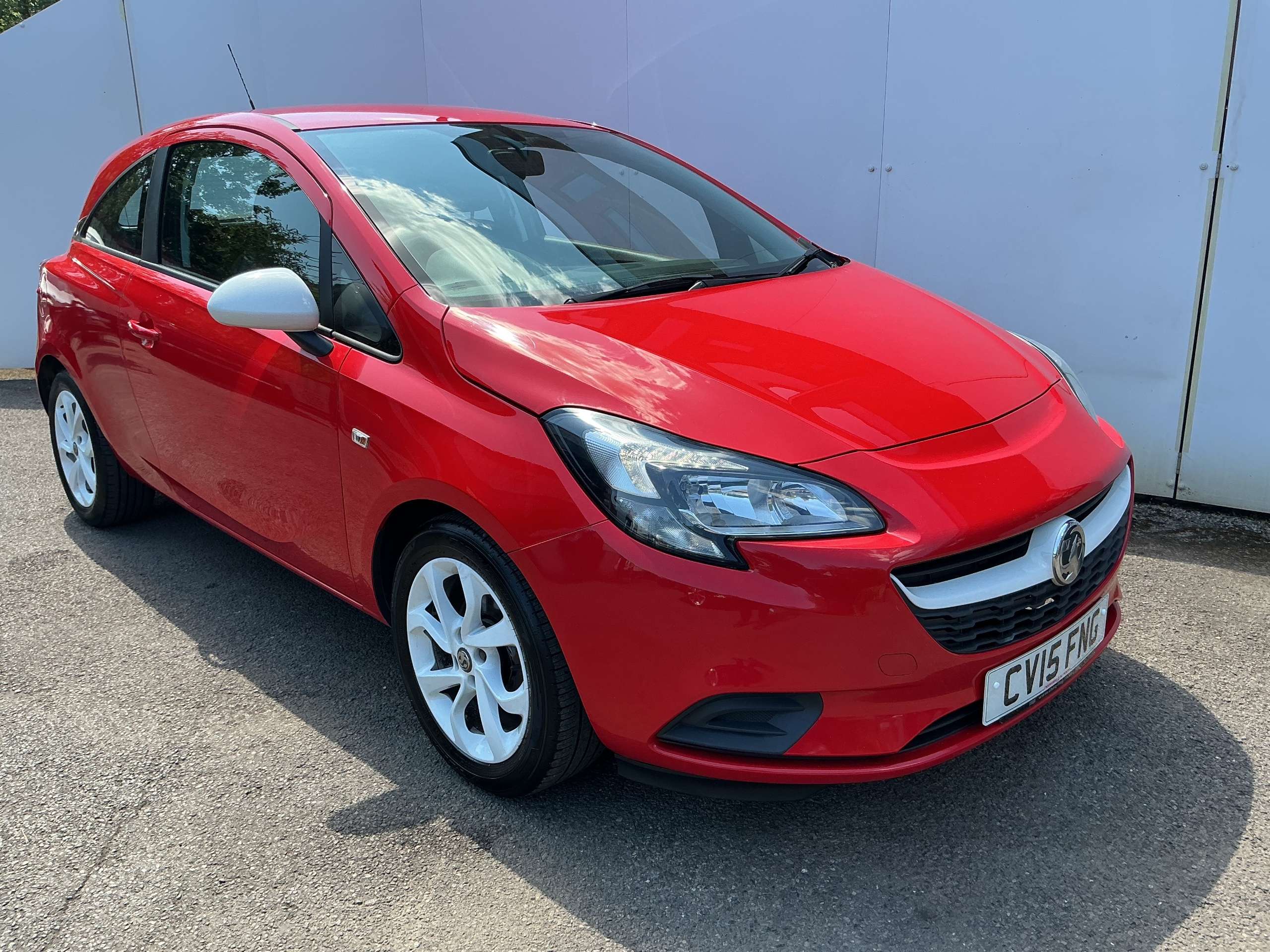 A 2015 VAUXHALL CORSA 1.2i Sting Hatchback 3dr Petrol Manual Euro 6 (70 ps) A 2015 VAUXHALL CORSA 1.2i Sting Hatchback 3dr Petrol Manual Euro 6 (70 ps)