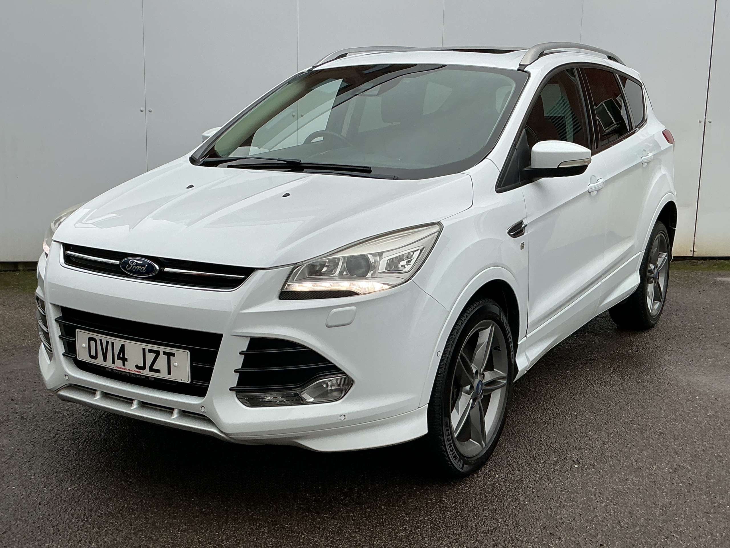 A 2014 FORD KUGA 2.0 TDCi Titanium X SUV 5dr Diesel Powershift AWD Euro 5 (163 ps) A 2014 FORD KUGA 2.0 TDCi Titanium X SUV 5dr Diesel Powershift AWD Euro 5 (163 ps)