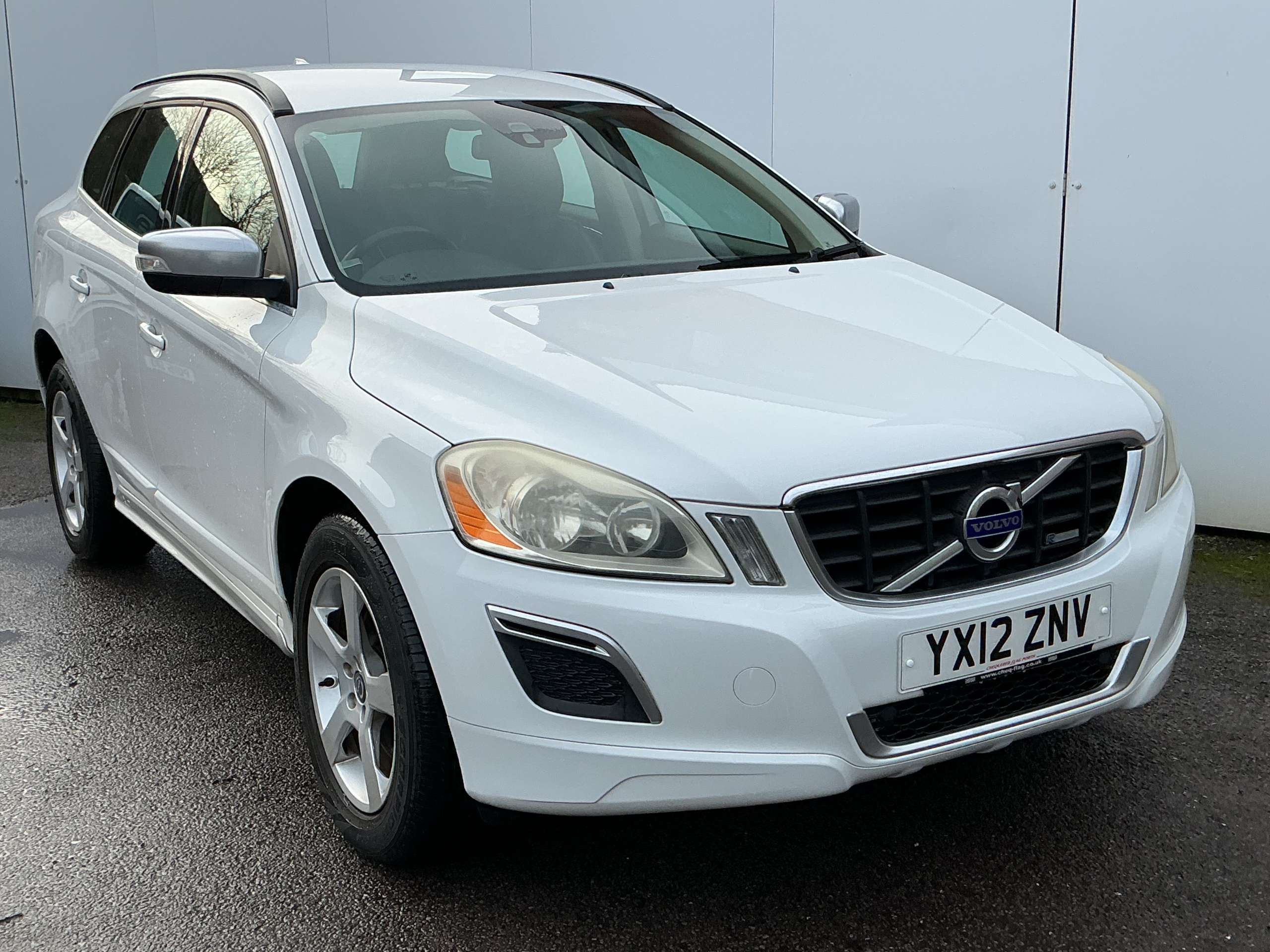 A 2012 VOLVO XC60 2.4 D3 R-Design SUV 5dr Diesel Geartronic AWD Euro 5 (163 ps) A 2012 VOLVO XC60 2.4 D3 R-Design SUV 5dr Diesel Geartronic AWD Euro 5 (163 ps)