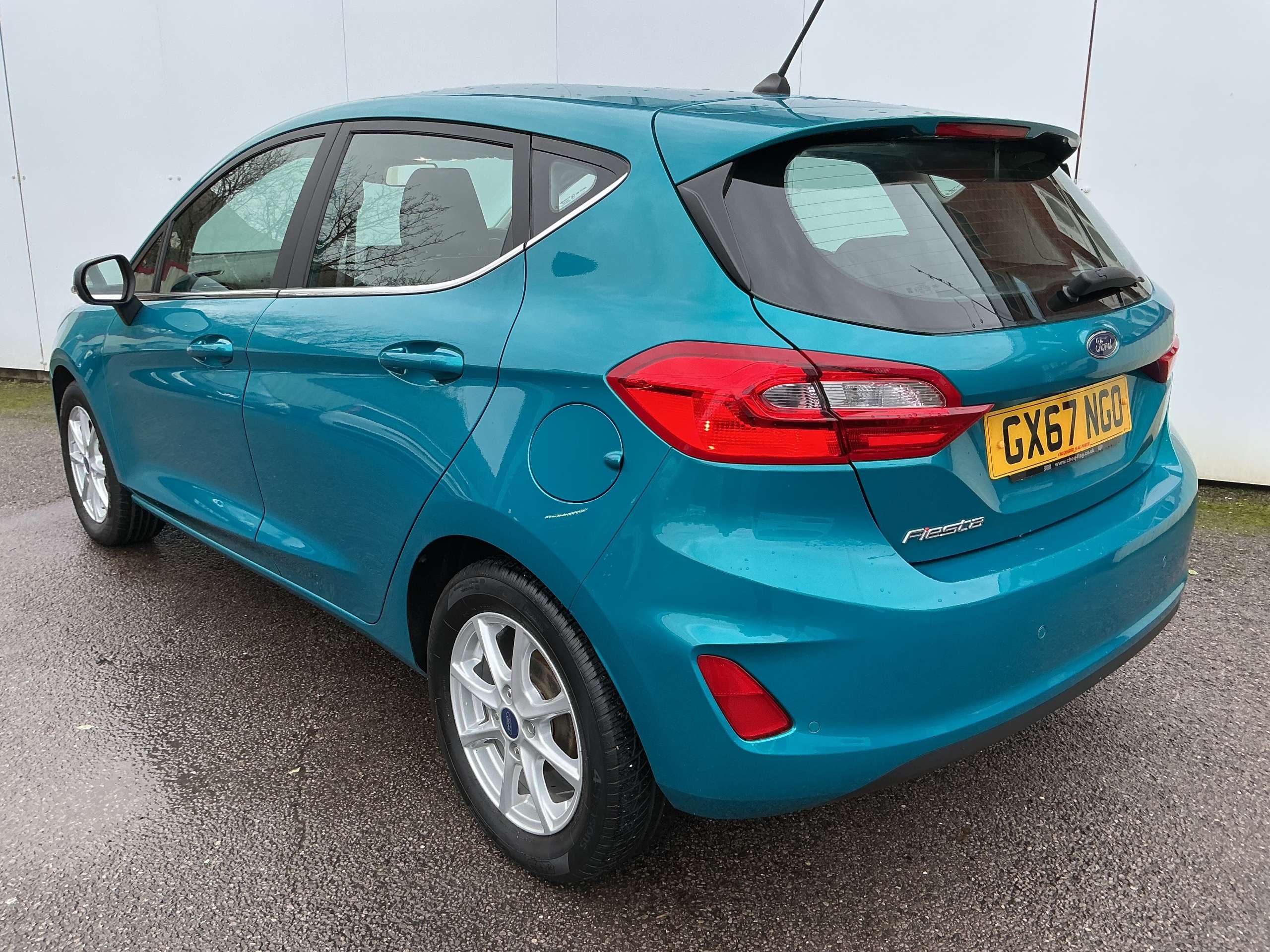 A 2017 FORD FIESTA 1.1 Ti-VCT Zetec Hatchback 5dr Petrol Manual Euro 6 (s/s) (85 ps) A 2017 FORD FIESTA 1.1 Ti-VCT Zetec Hatchback 5dr Petrol Manual Euro 6 (s/s) (85 ps)