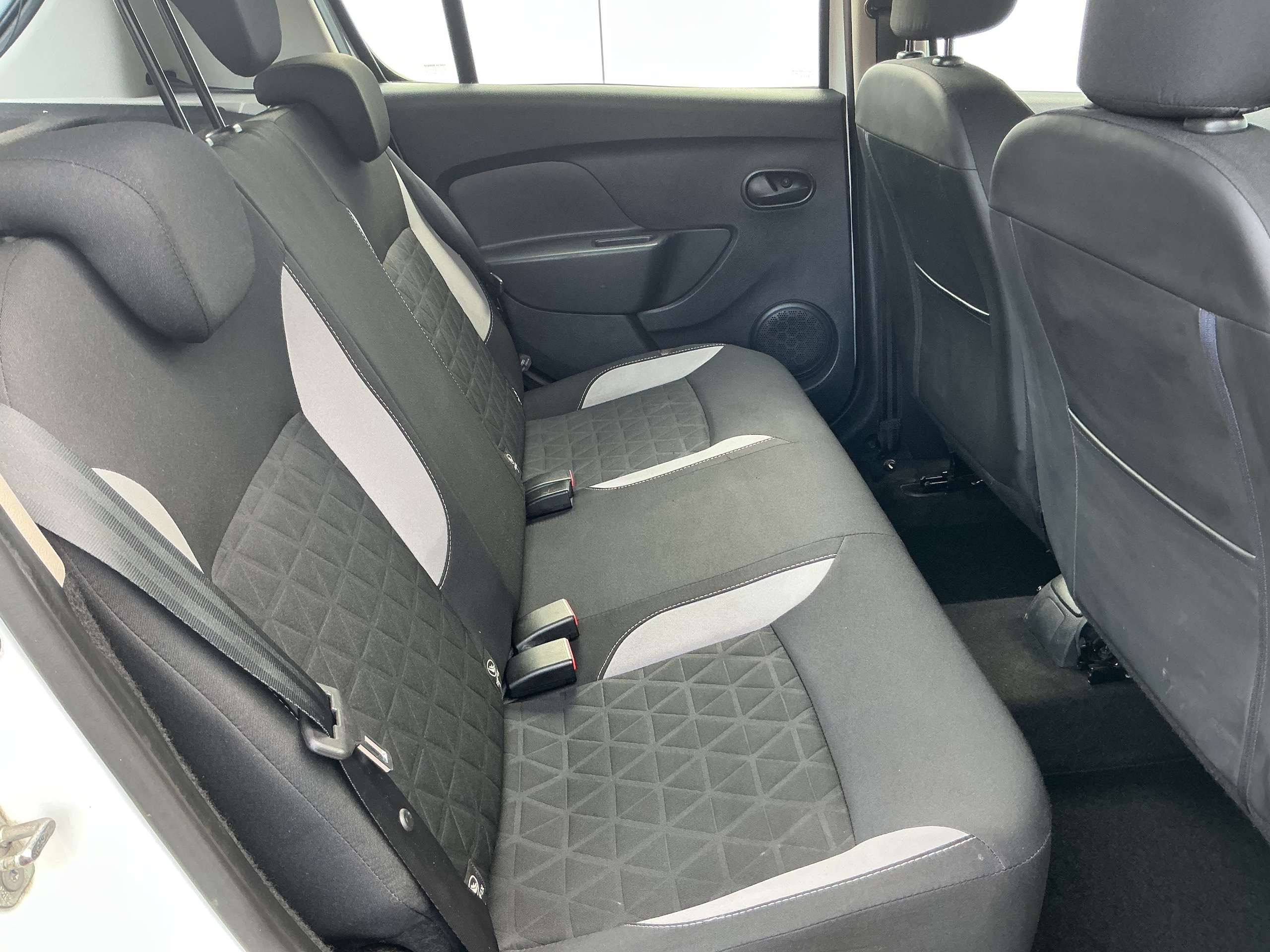 2016 DACIA SANDERO STEPWAY 2016 DACIA SANDERO STEPWAY