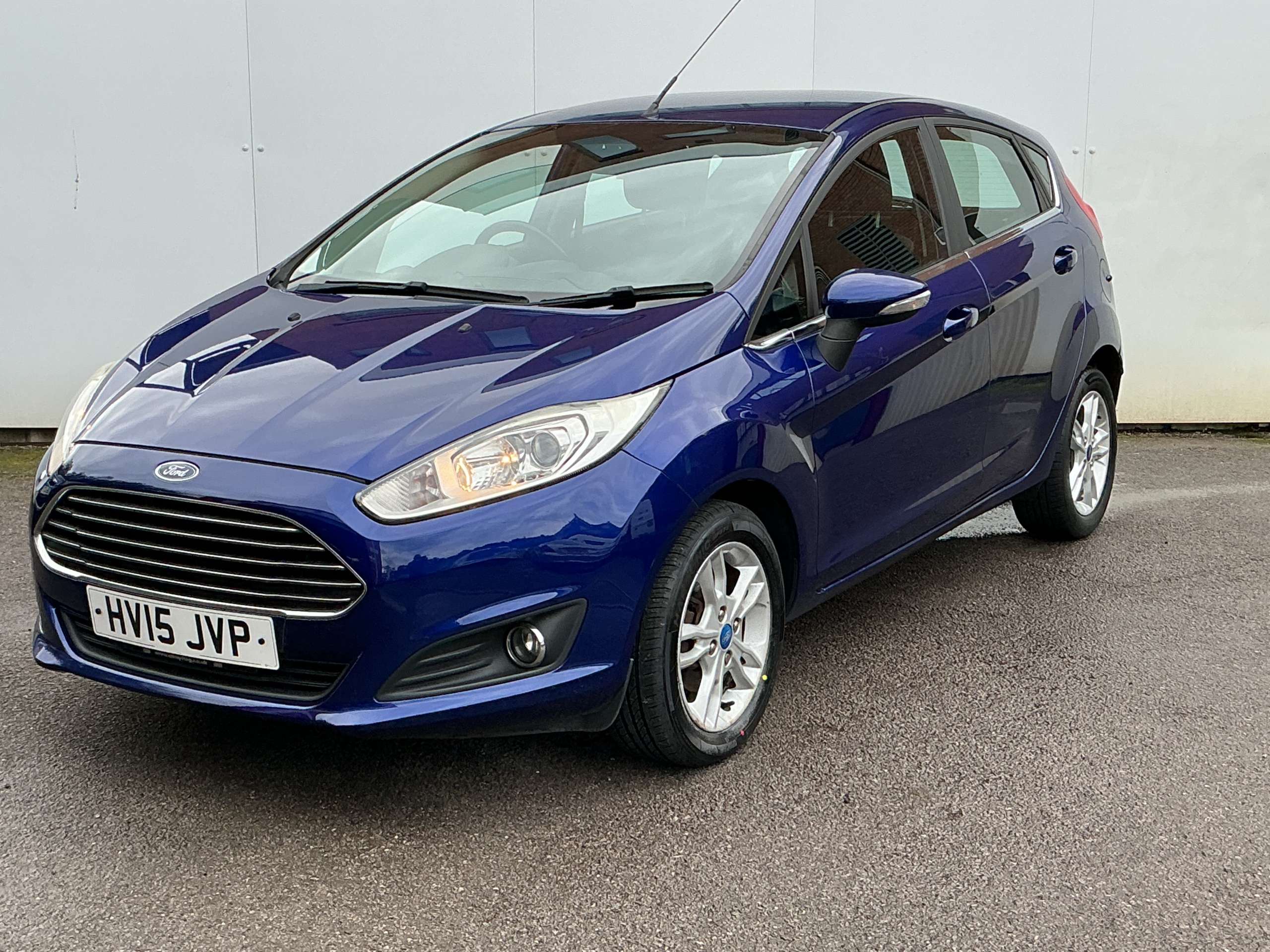 A 2015 FORD FIESTA 1.5 TDCi Zetec Hatchback 5dr Diesel Manual Euro 5 (75 ps) A 2015 FORD FIESTA 1.5 TDCi Zetec Hatchback 5dr Diesel Manual Euro 5 (75 ps)