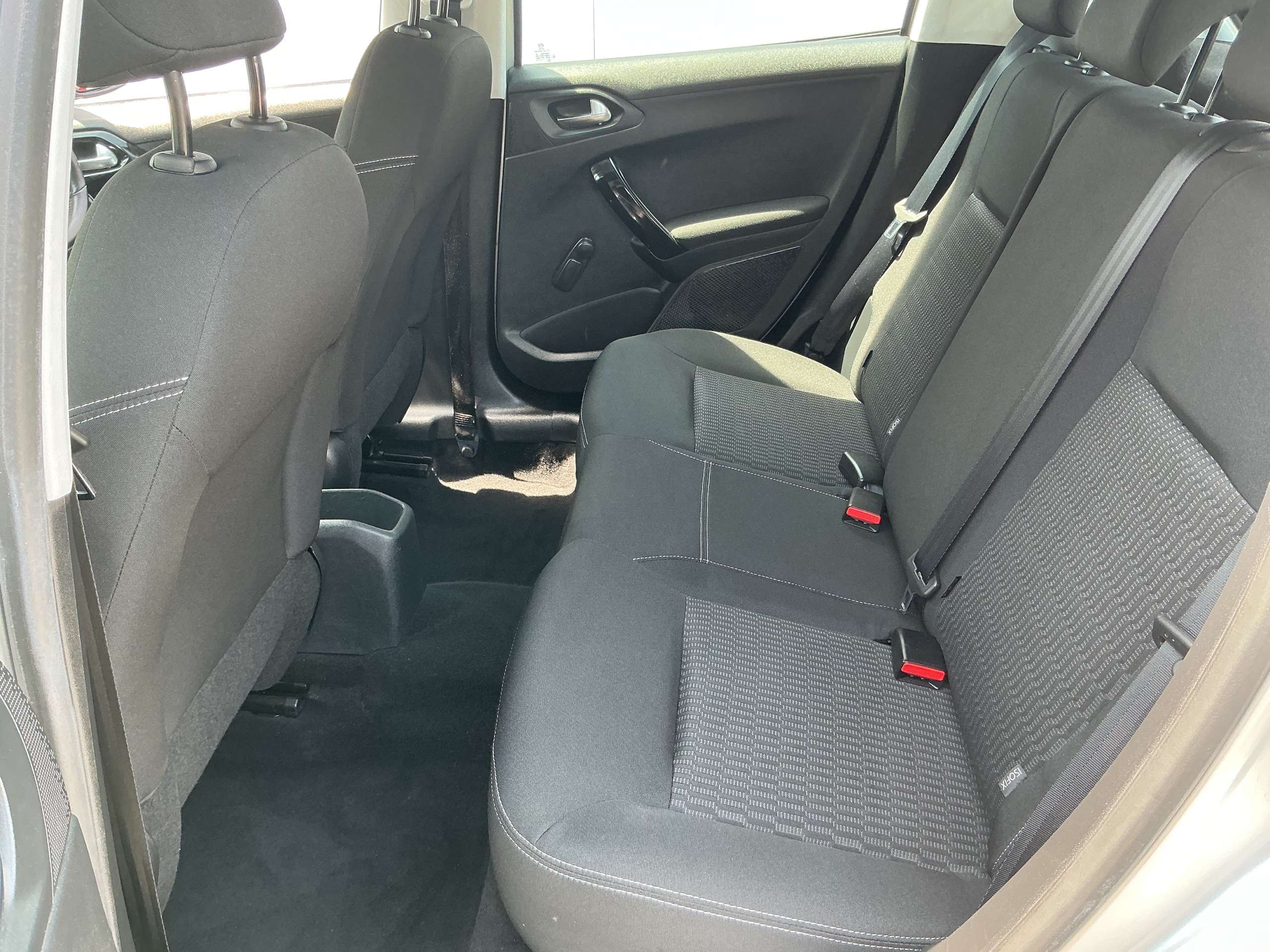 2017 PEUGEOT 208 2017 PEUGEOT 208