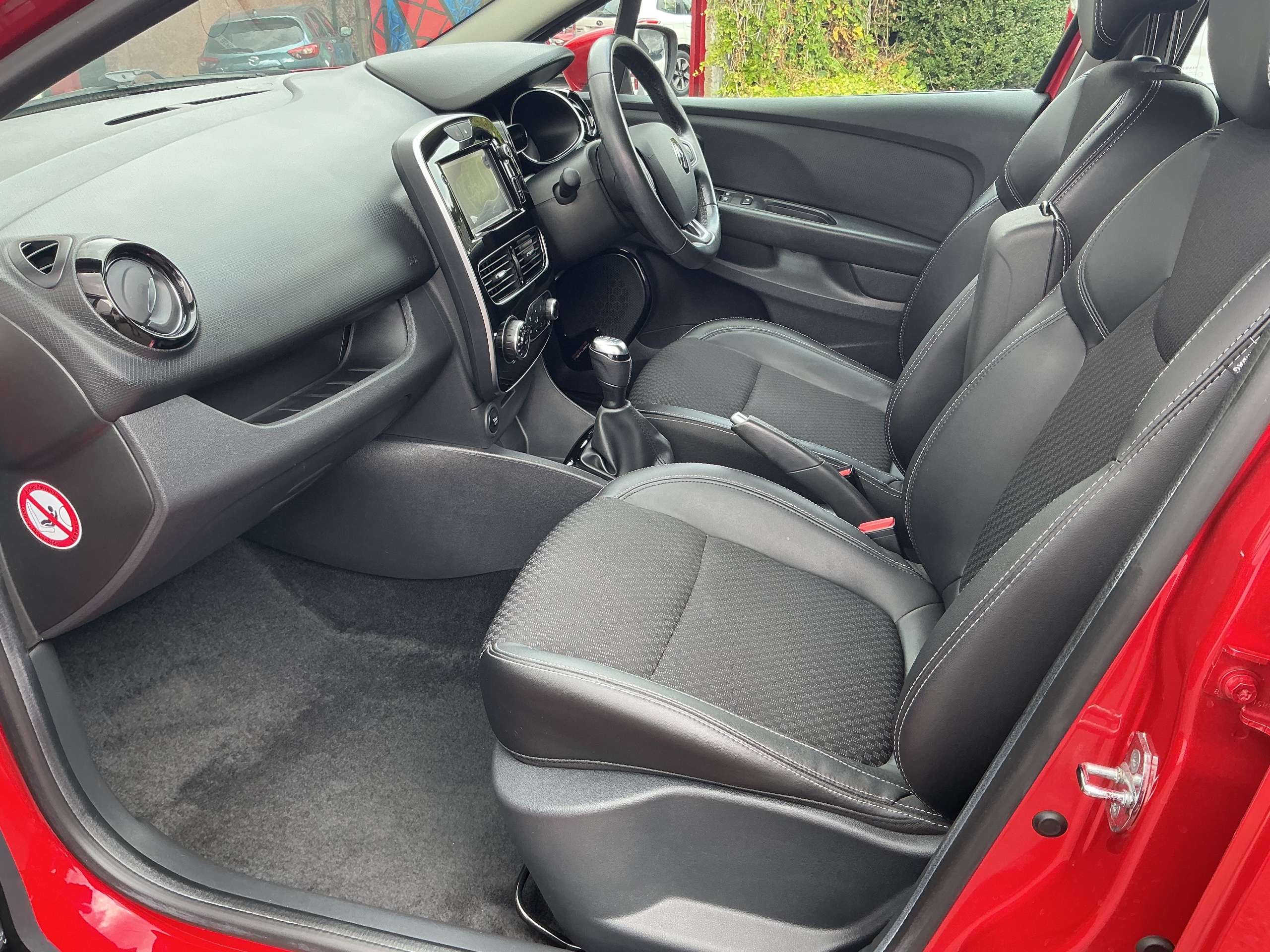 2018 RENAULT CLIO 2018 RENAULT CLIO