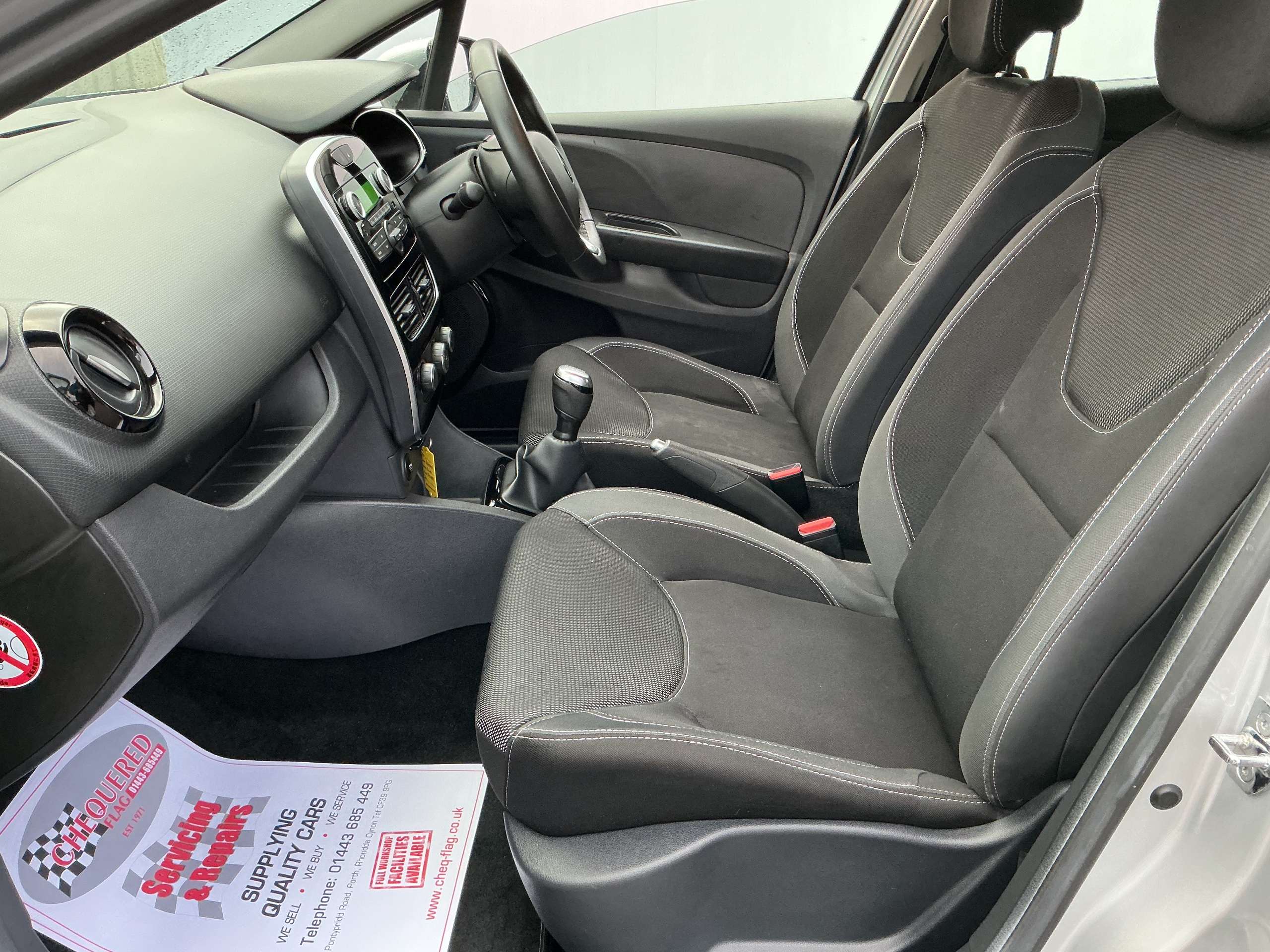 null RENAULT CLIO null RENAULT CLIO