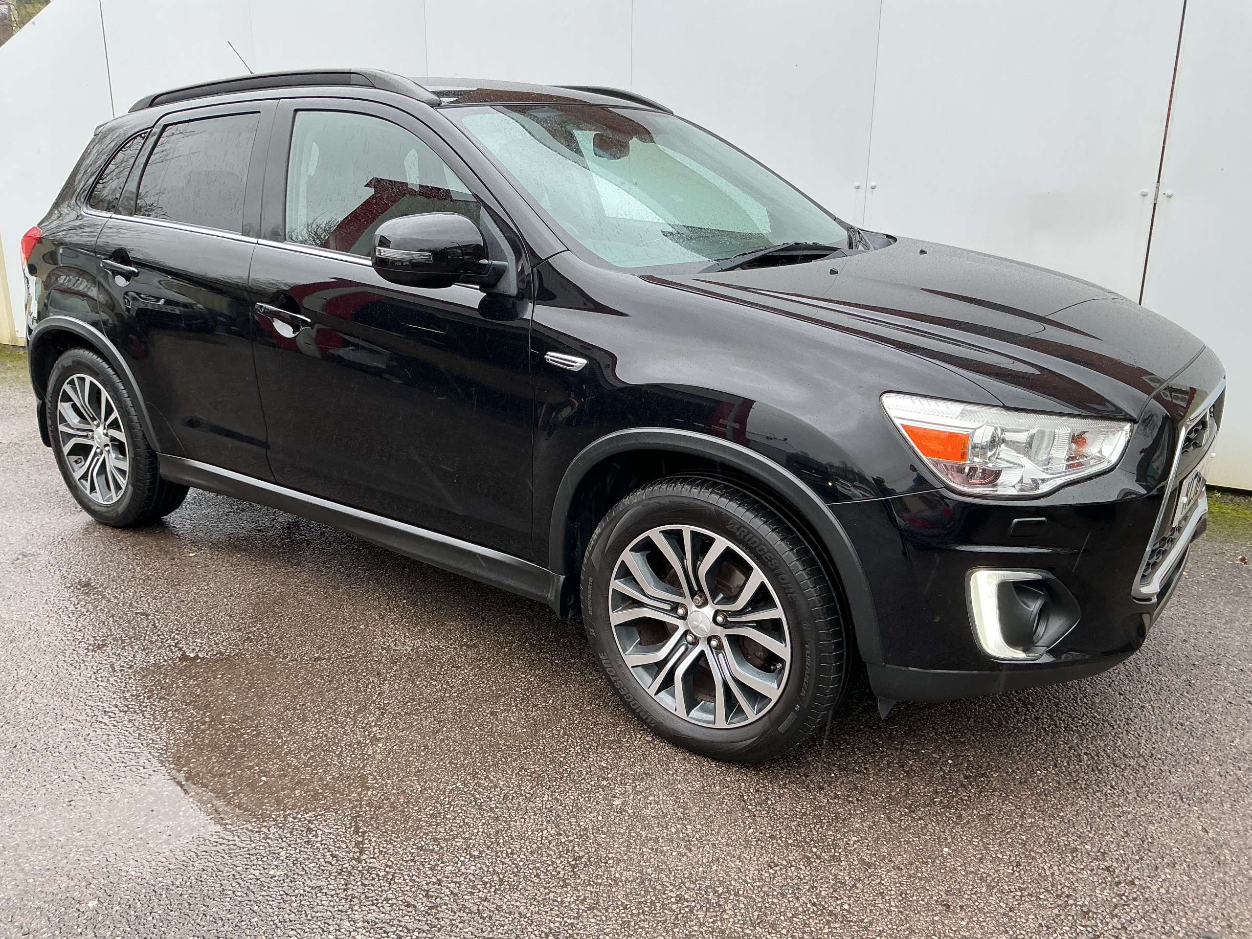 A 2016 MITSUBISHI ASX 1.6D ZC-H SUV 5dr Diesel Manual 4WD Euro 6 (s/s) (112 ps) A 2016 MITSUBISHI ASX 1.6D ZC-H SUV 5dr Diesel Manual 4WD Euro 6 (s/s) (112 ps)