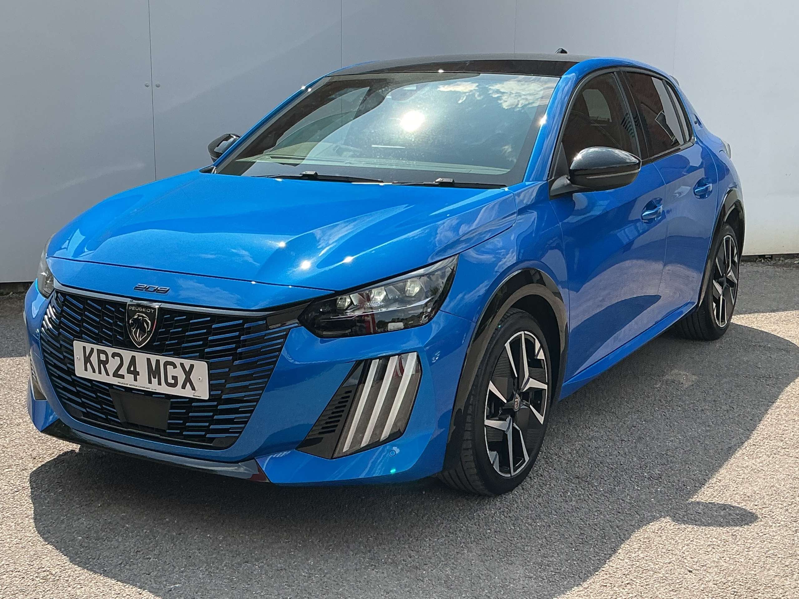 A 2024 PEUGEOT 208 1.2 GT Hatchback 5dr Petrol Hybrid e-DSC6 Euro 6 (s/s) (100 ps) A 2024 PEUGEOT 208 1.2 GT Hatchback 5dr Petrol Hybrid e-DSC6 Euro 6 (s/s) (100 ps)