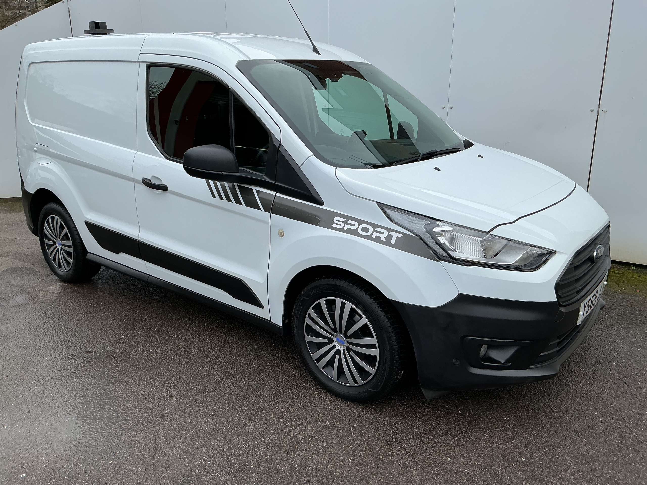 A 2020 FORD TRANSIT CONNECT 1.5 220 EcoBlue Leader Panel Van 5dr Diesel Manual L1 Euro 6 (s/s) (100 ps) A 2020 FORD TRANSIT CONNECT 1.5 220 EcoBlue Leader Panel Van 5dr Diesel Manual L1 Euro 6 (s/s) (100 ps)