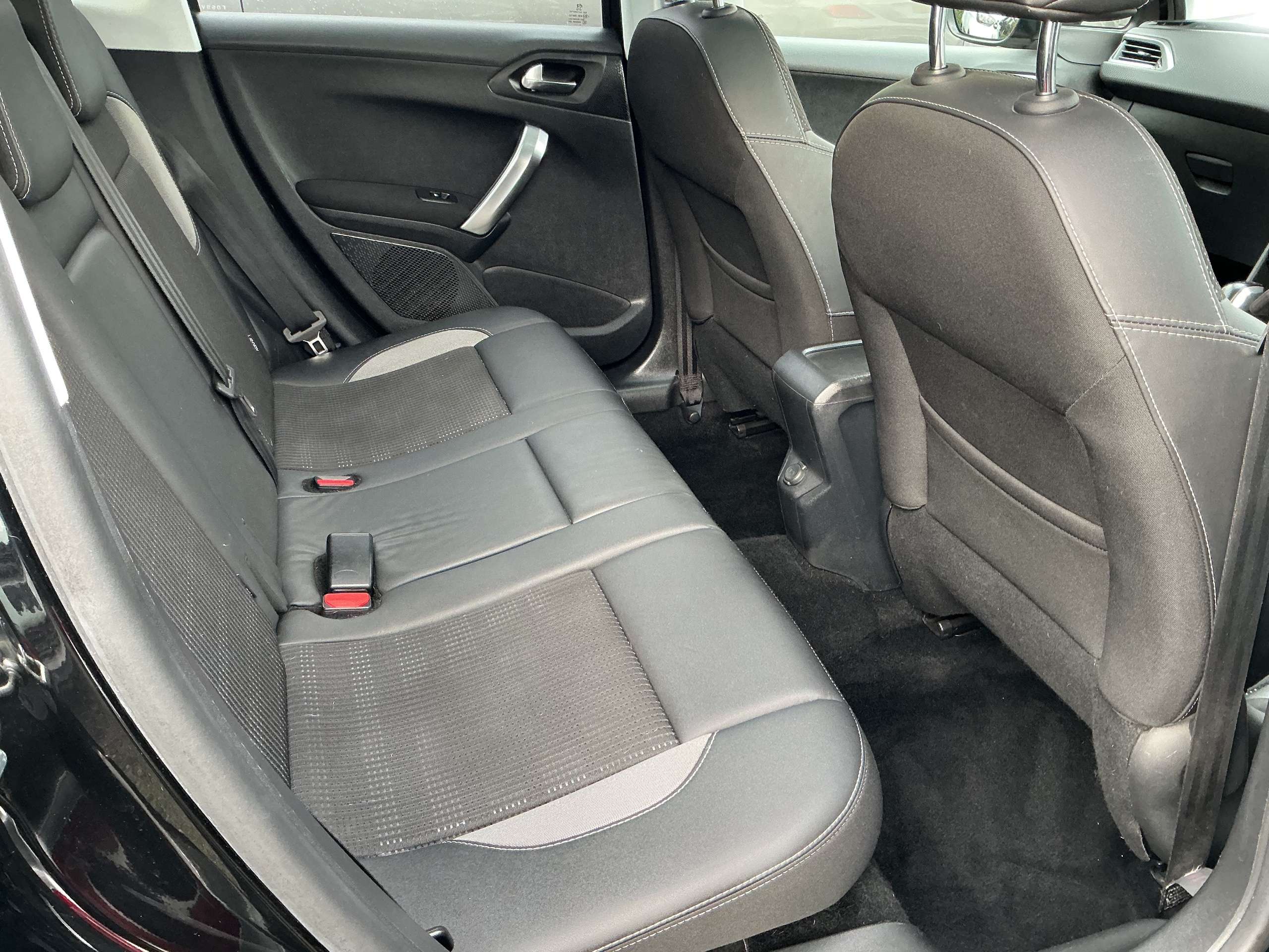 2019 PEUGEOT 2008 2019 PEUGEOT 2008