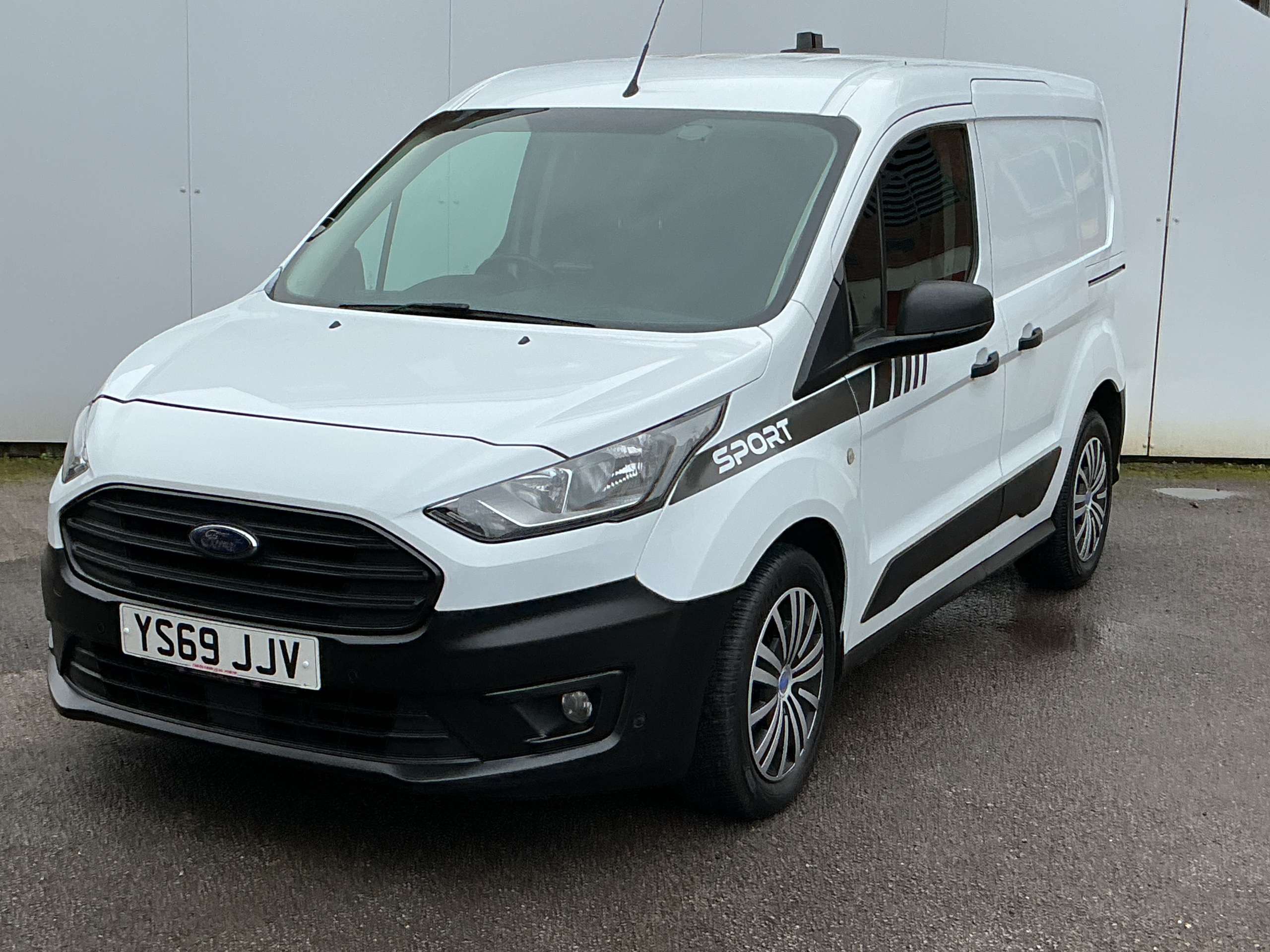 A 2020 FORD TRANSIT CONNECT 1.5 220 EcoBlue Leader Panel Van 5dr Diesel Manual L1 Euro 6 (s/s) (100 ps) A 2020 FORD TRANSIT CONNECT 1.5 220 EcoBlue Leader Panel Van 5dr Diesel Manual L1 Euro 6 (s/s) (100 ps)