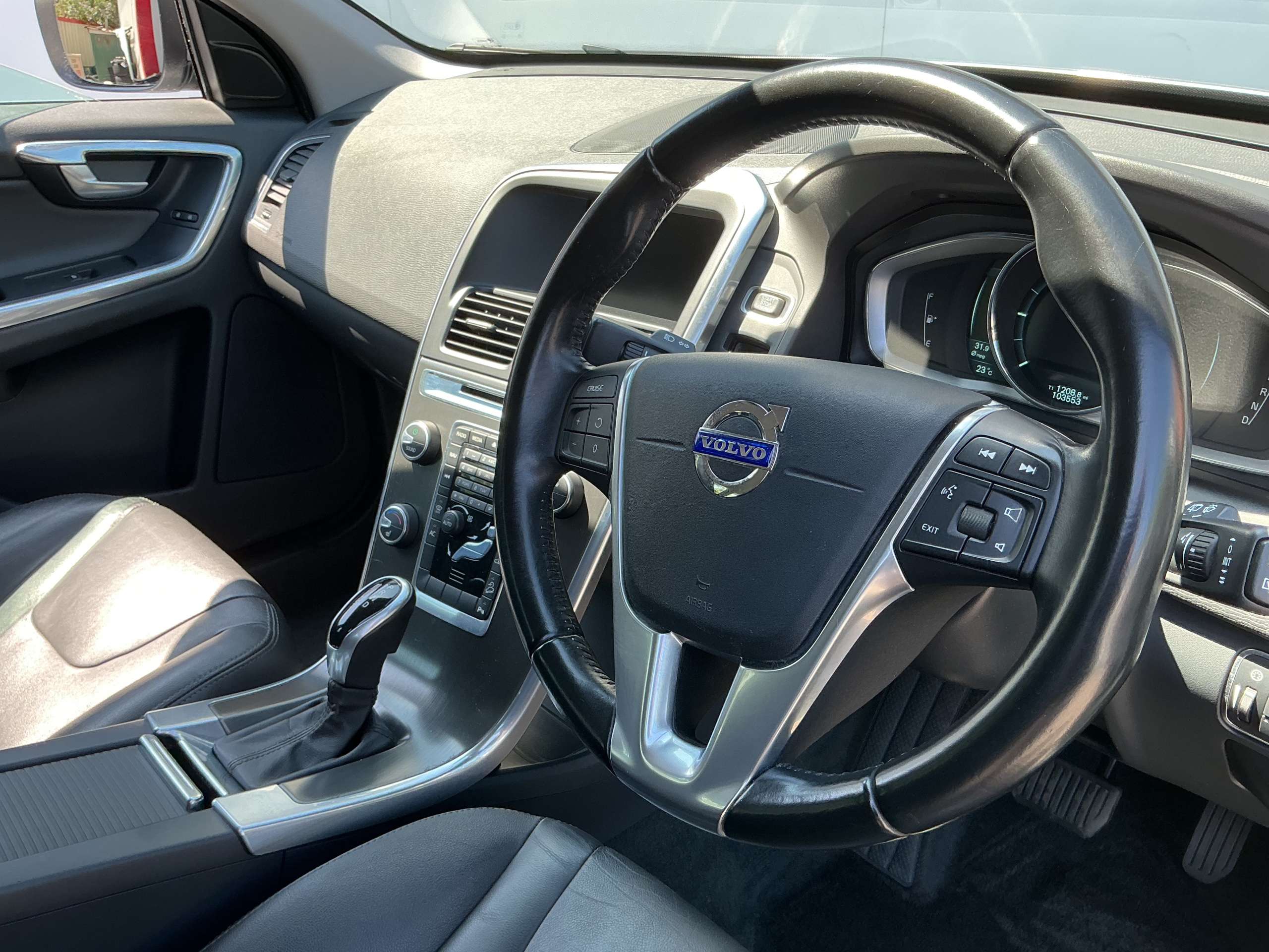 2014 VOLVO XC60 2014 VOLVO XC60