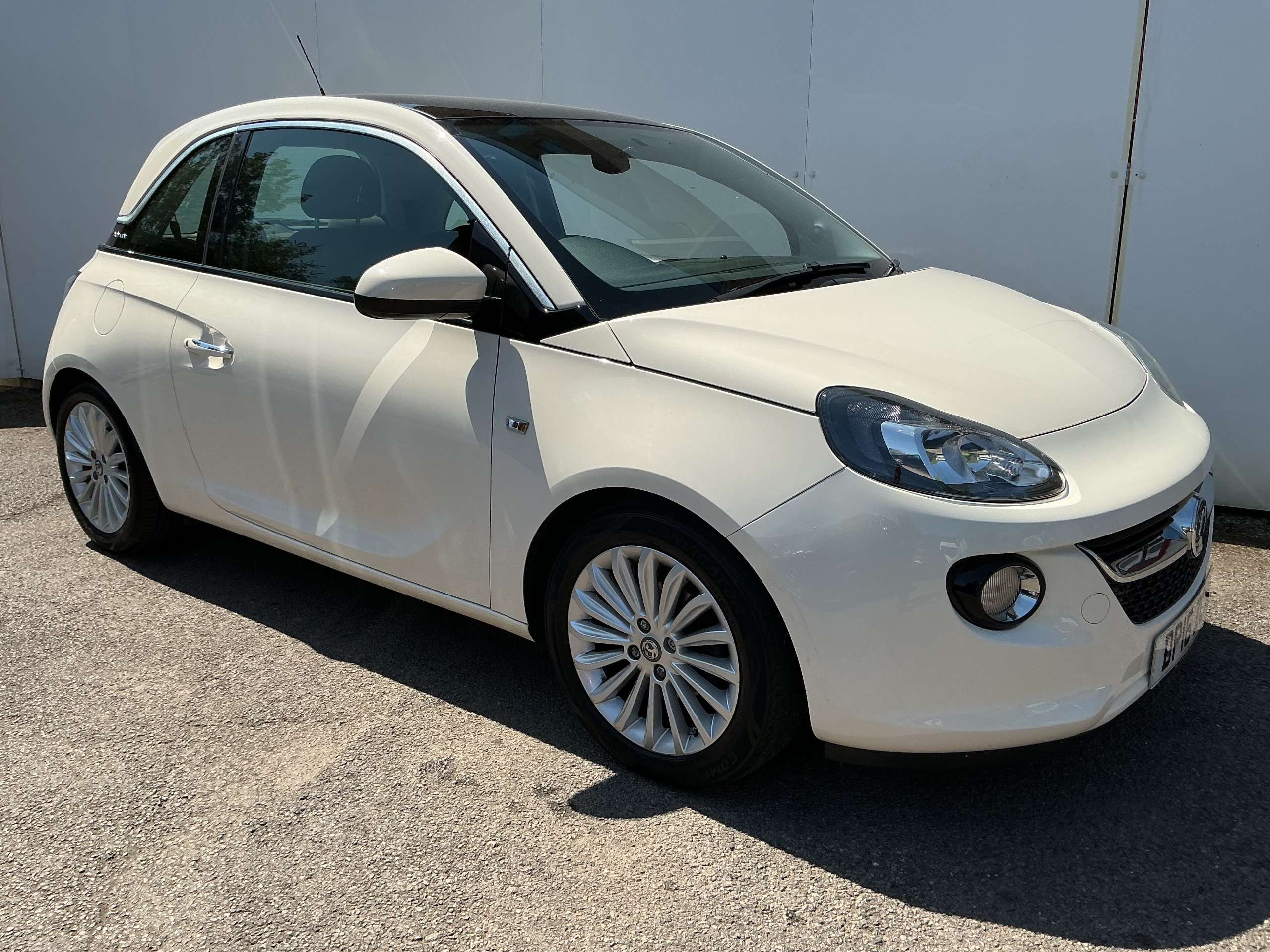 A 2016 VAUXHALL ADAM 1.2i GLAM Hatchback 3dr Petrol Manual Euro 6 (70 ps) A 2016 VAUXHALL ADAM 1.2i GLAM Hatchback 3dr Petrol Manual Euro 6 (70 ps)