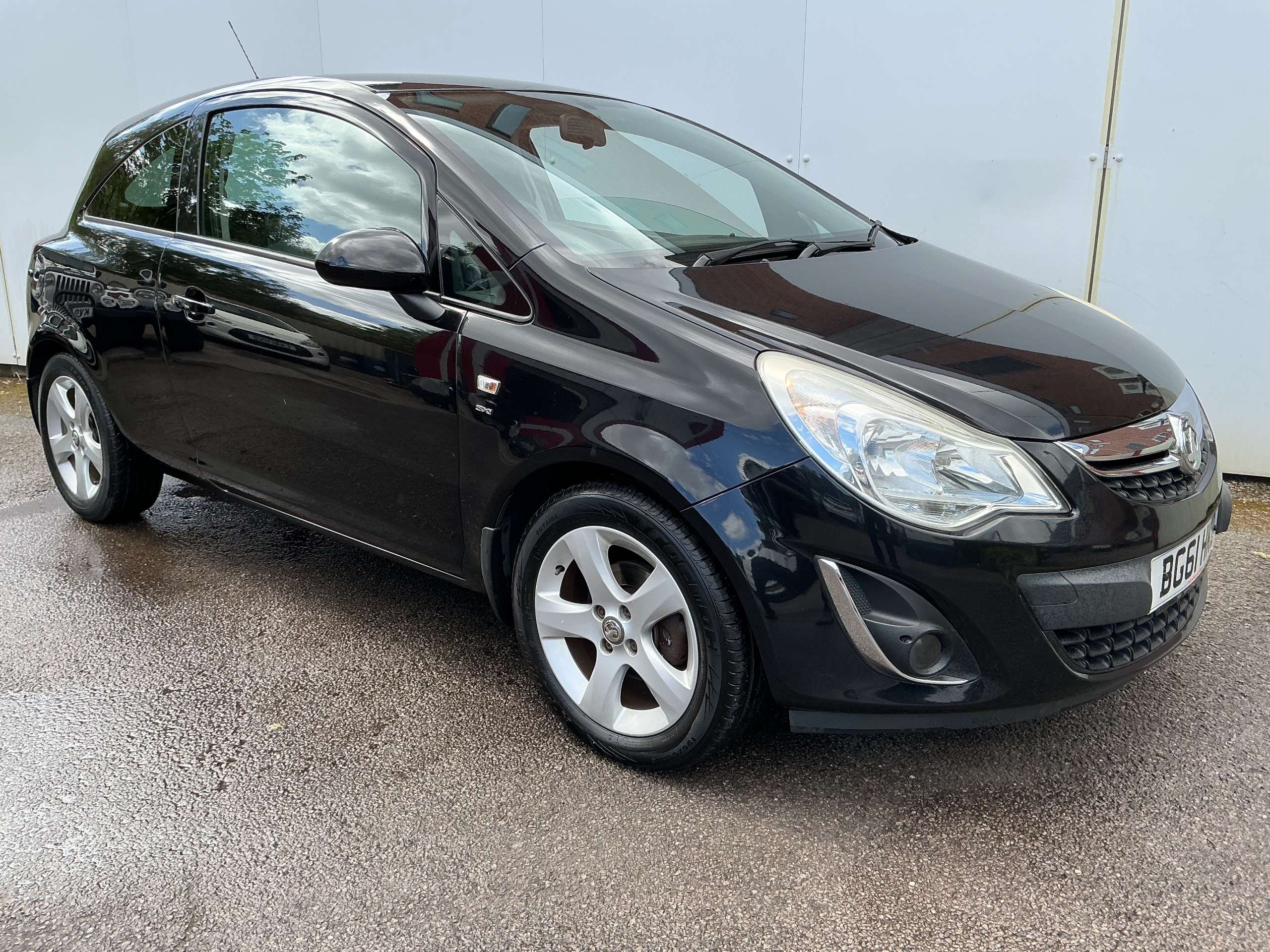 A 2012 VAUXHALL CORSA 1.2i ecoFLEX 16V SXi Hatchback 3dr Petrol Manual Euro 5 (s/s) (A/C) (85 ps) A 2012 VAUXHALL CORSA 1.2i ecoFLEX 16V SXi Hatchback 3dr Petrol Manual Euro 5 (s/s) (A/C) (85 ps)
