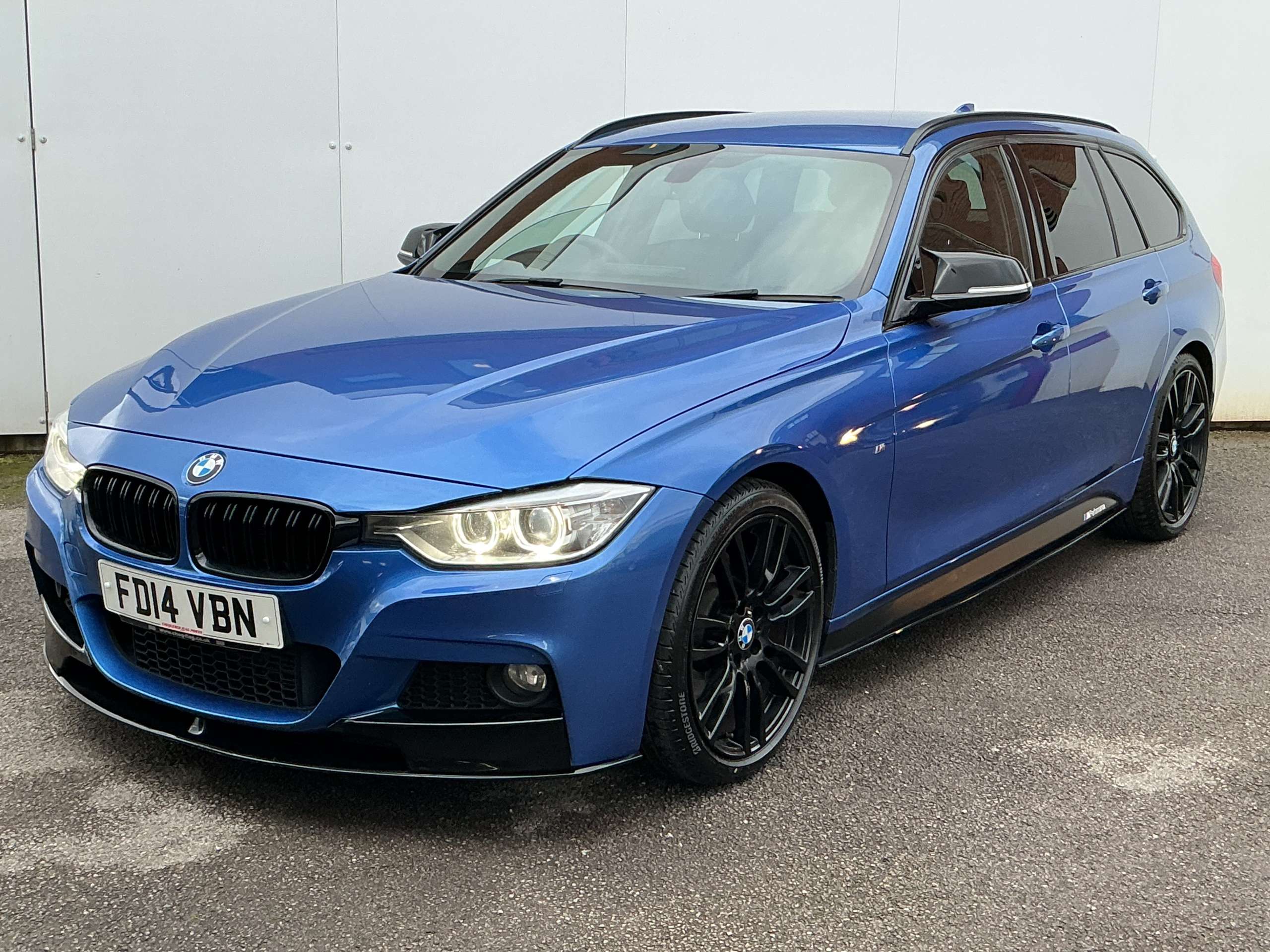 A 2014 BMW 3 SERIES 2.0 320d M Sport Touring 5dr Diesel Auto Euro 5 (s/s) (184 ps) A 2014 BMW 3 SERIES 2.0 320d M Sport Touring 5dr Diesel Auto Euro 5 (s/s) (184 ps)