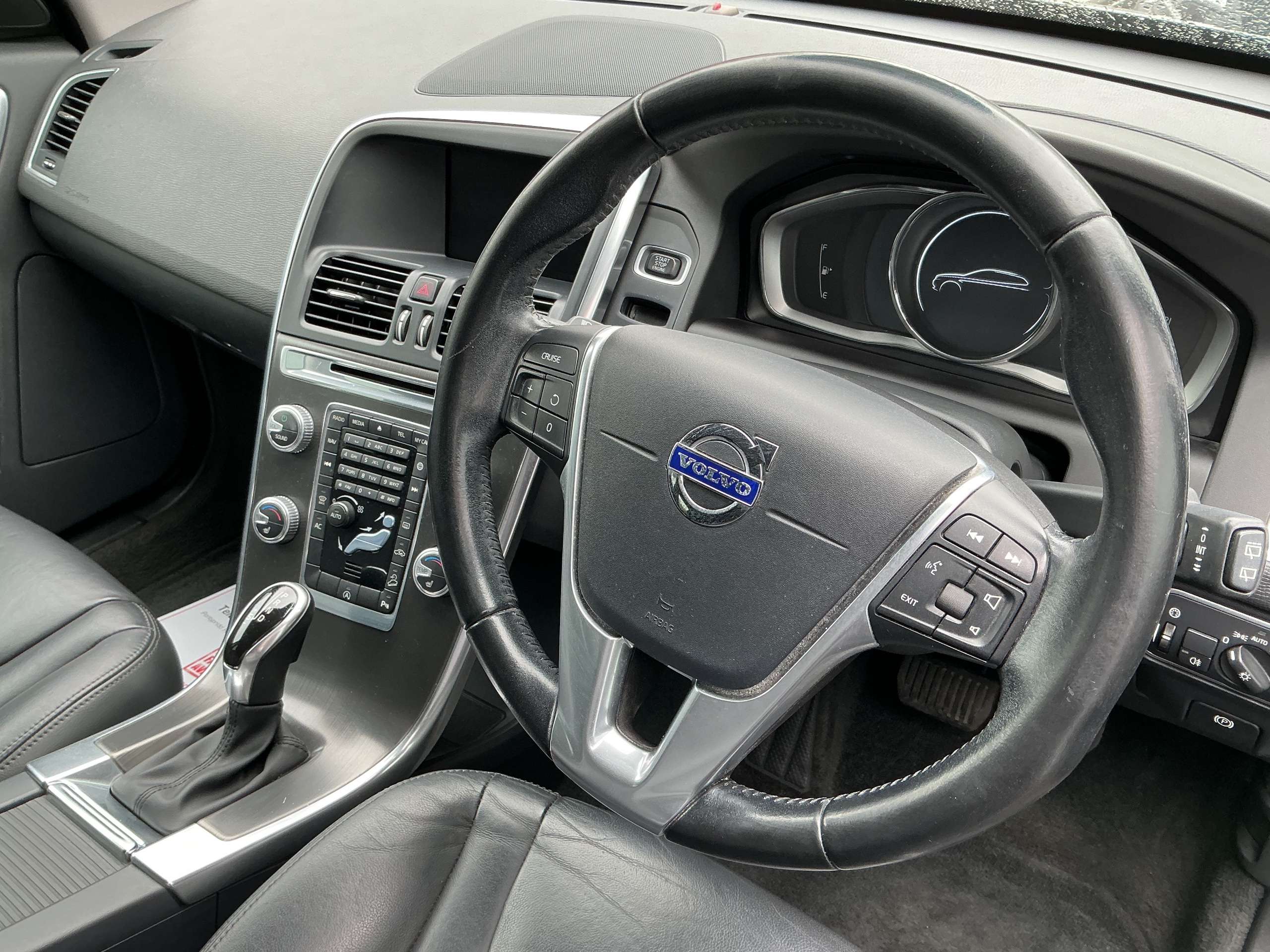 2016 VOLVO XC60 2016 VOLVO XC60