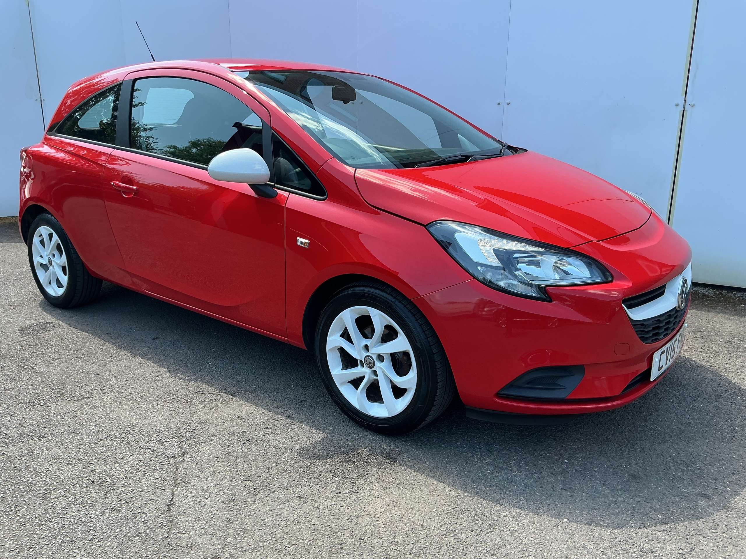 A 2015 VAUXHALL CORSA 1.2i Sting Hatchback 3dr Petrol Manual Euro 6 (70 ps) A 2015 VAUXHALL CORSA 1.2i Sting Hatchback 3dr Petrol Manual Euro 6 (70 ps)