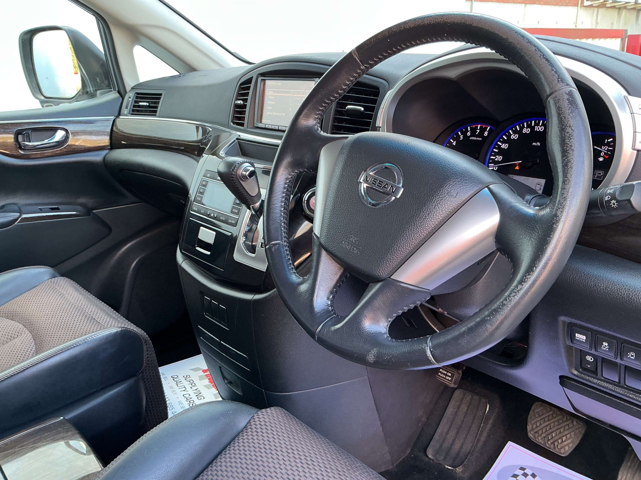 2011 NISSAN ELGRAND 2011 NISSAN ELGRAND