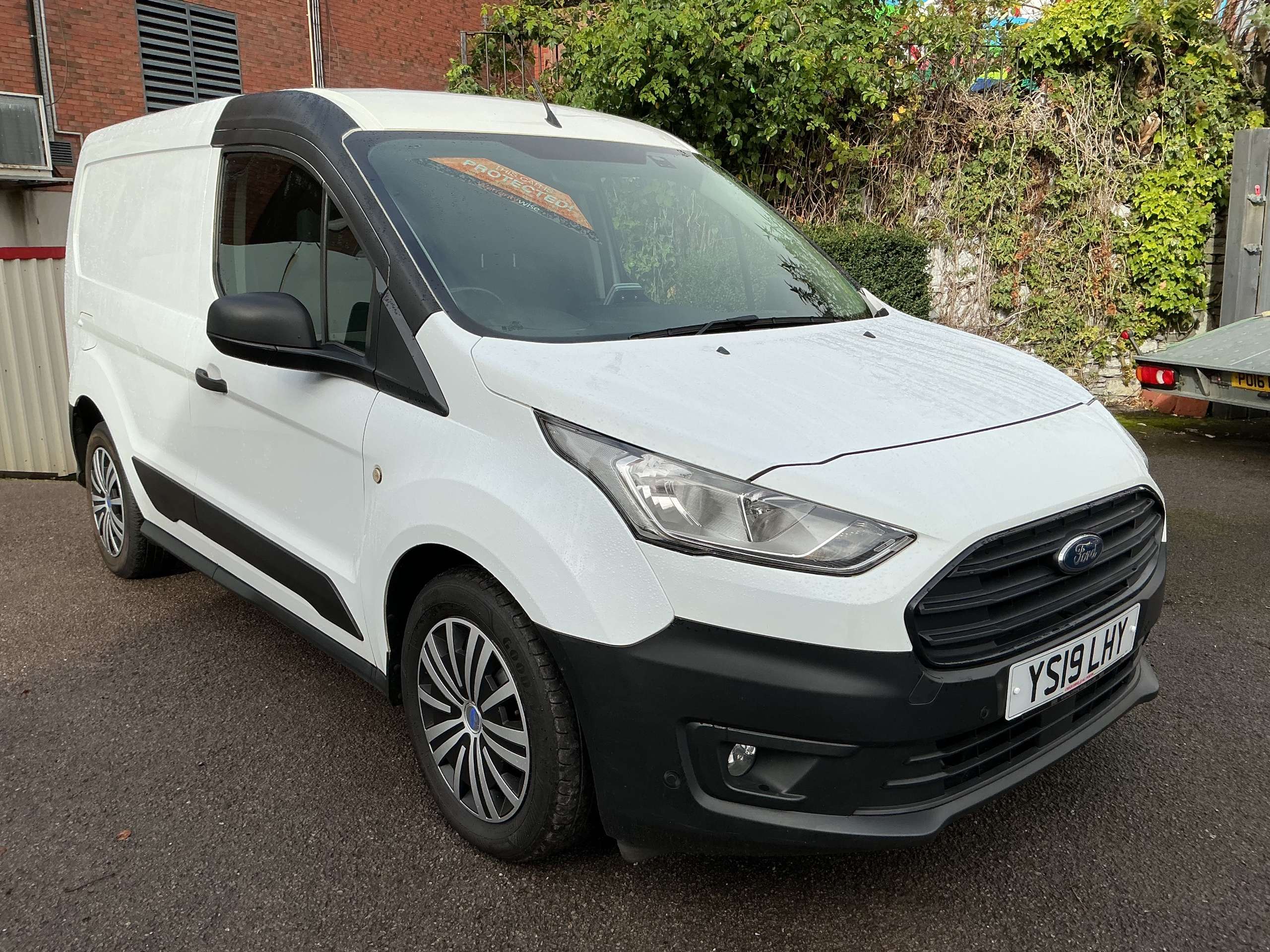 A 2019 FORD TRANSIT CONNECT 1.5 220 EcoBlue Panel Van 5dr Diesel Manual L1 Euro 6 (s/s) (100 ps) A 2019 FORD TRANSIT CONNECT 1.5 220 EcoBlue Panel Van 5dr Diesel Manual L1 Euro 6 (s/s) (100 ps)