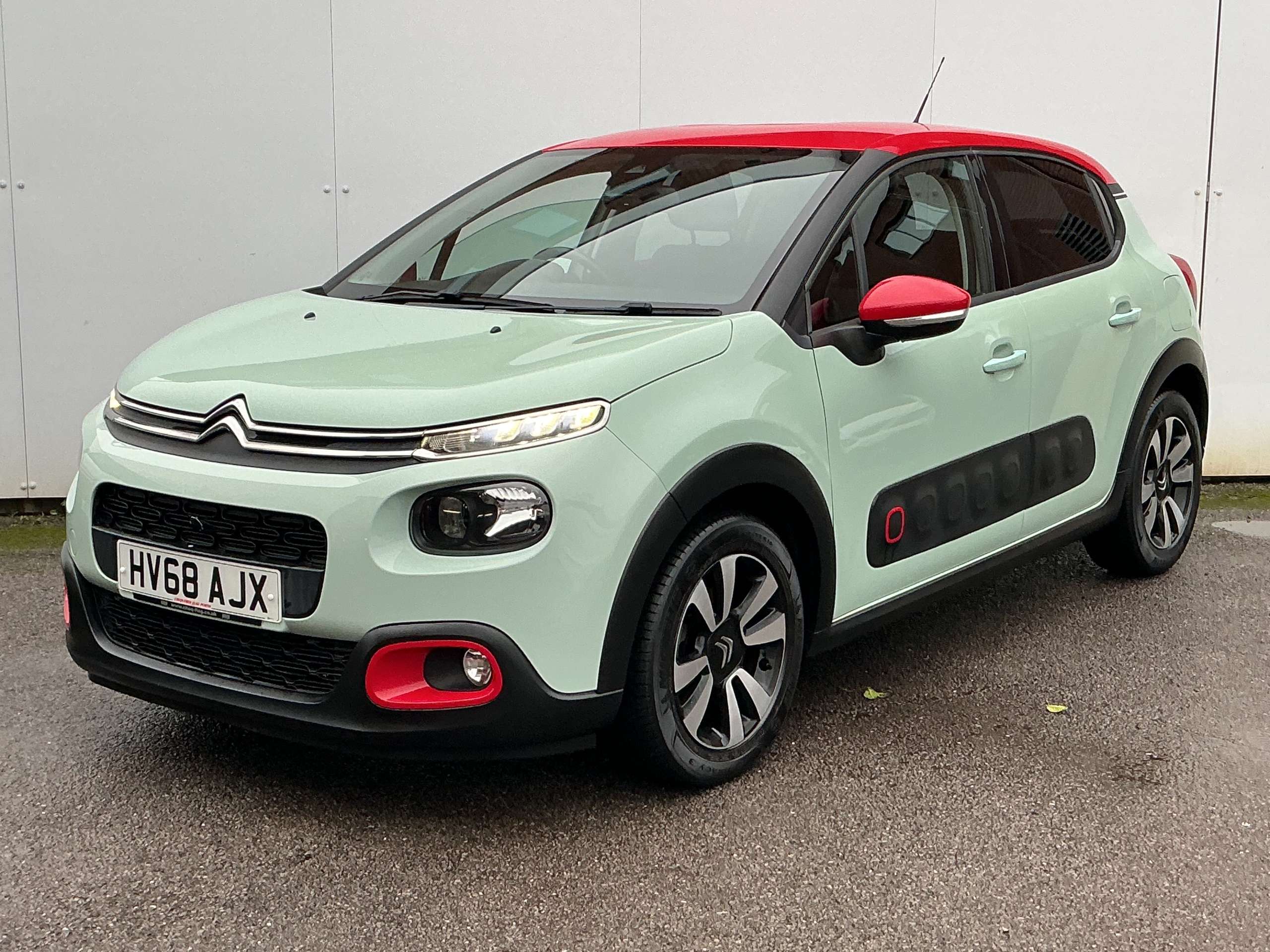 A 2018 CITROEN C3 1.2 PureTech Flair Hatchback 5dr Petrol Manual Euro 6 (82 ps) A 2018 CITROEN C3 1.2 PureTech Flair Hatchback 5dr Petrol Manual Euro 6 (82 ps)