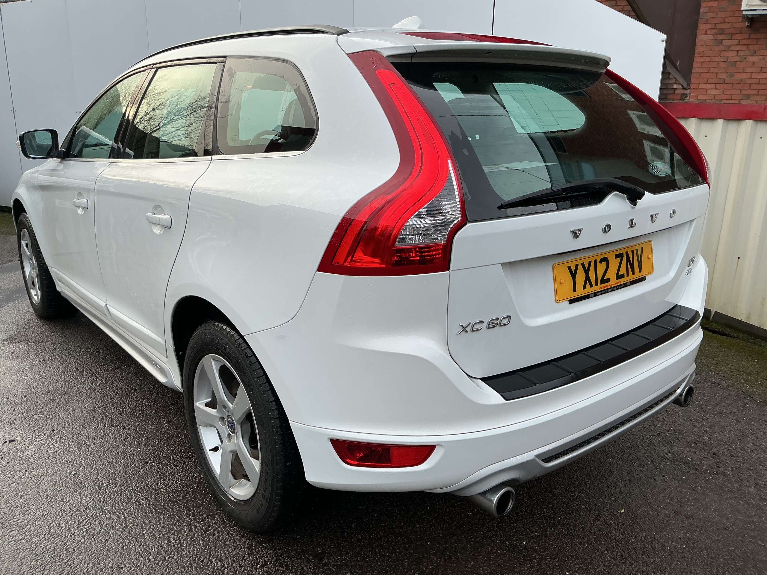 A 2012 VOLVO XC60 2.4 D3 R-Design SUV 5dr Diesel Geartronic AWD Euro 5 (163 ps) A 2012 VOLVO XC60 2.4 D3 R-Design SUV 5dr Diesel Geartronic AWD Euro 5 (163 ps)