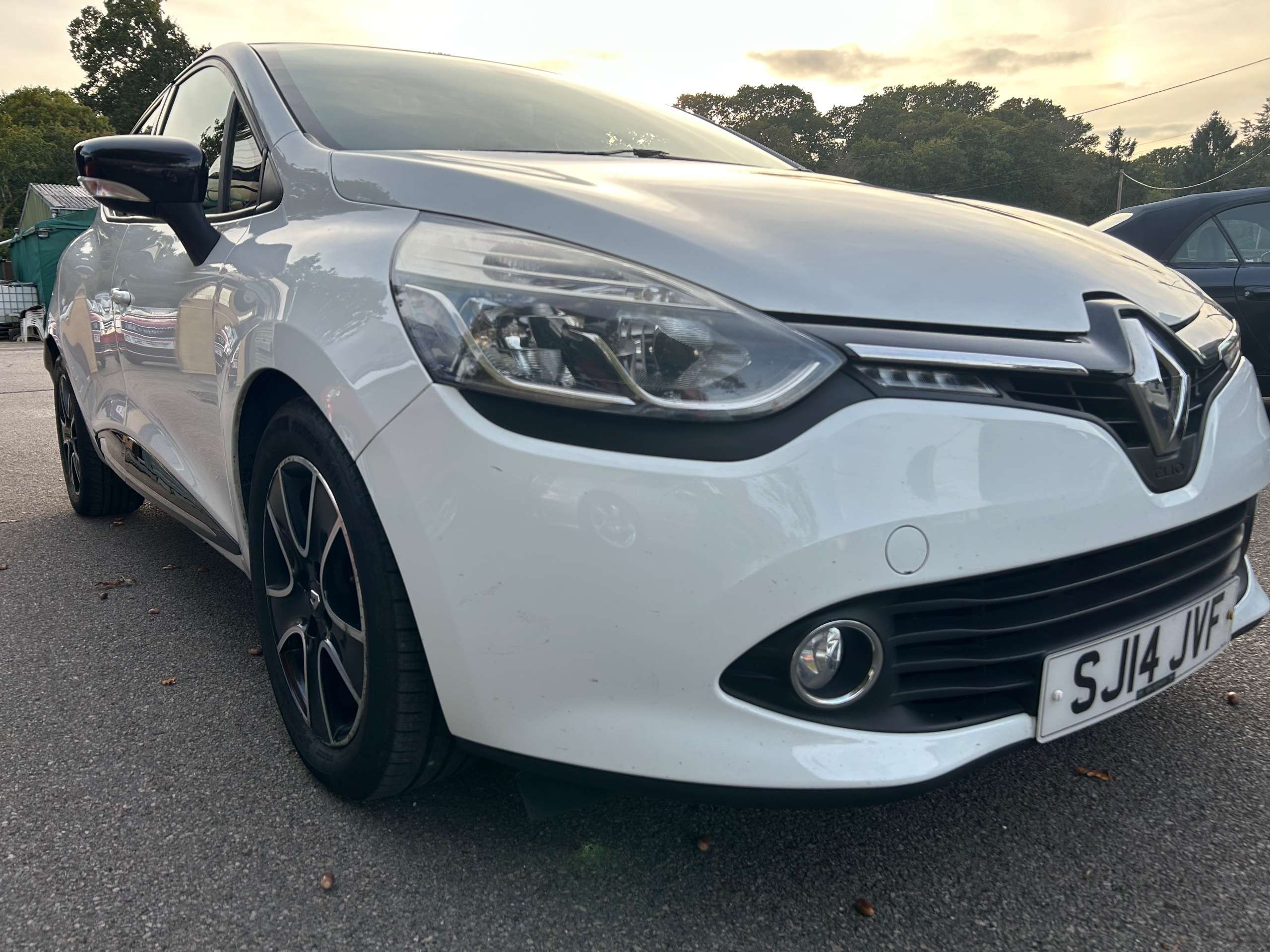 2014 RENAULT CLIO 2014 RENAULT CLIO