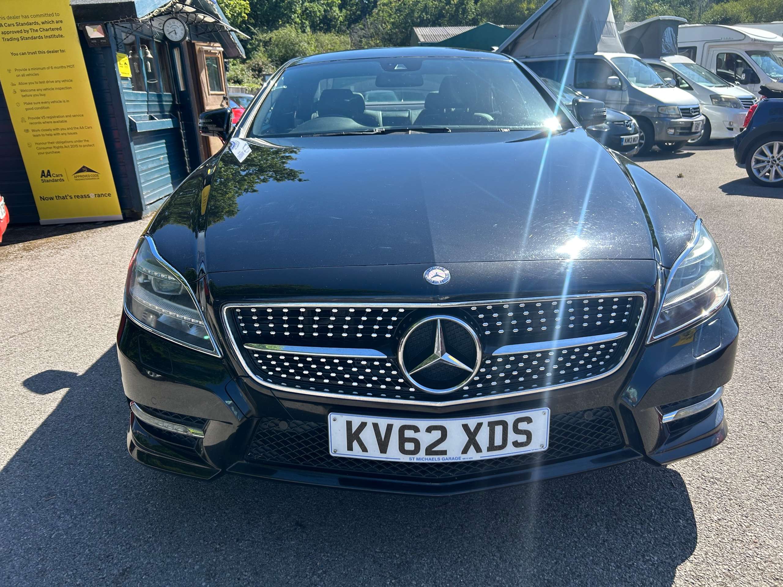 A 2012 MERCEDES-BENZ CLS CLASS 3.0 CLS350 CDI V6 BlueEfficiency Sport Coupe 4dr Diesel G-Tronic+ Euro 5 (265 ps) A 2012 MERCEDES-BENZ CLS CLASS 3.0 CLS350 CDI V6 BlueEfficiency Sport Coupe 4dr Diesel G-Tronic+ Euro 5 (265 ps)