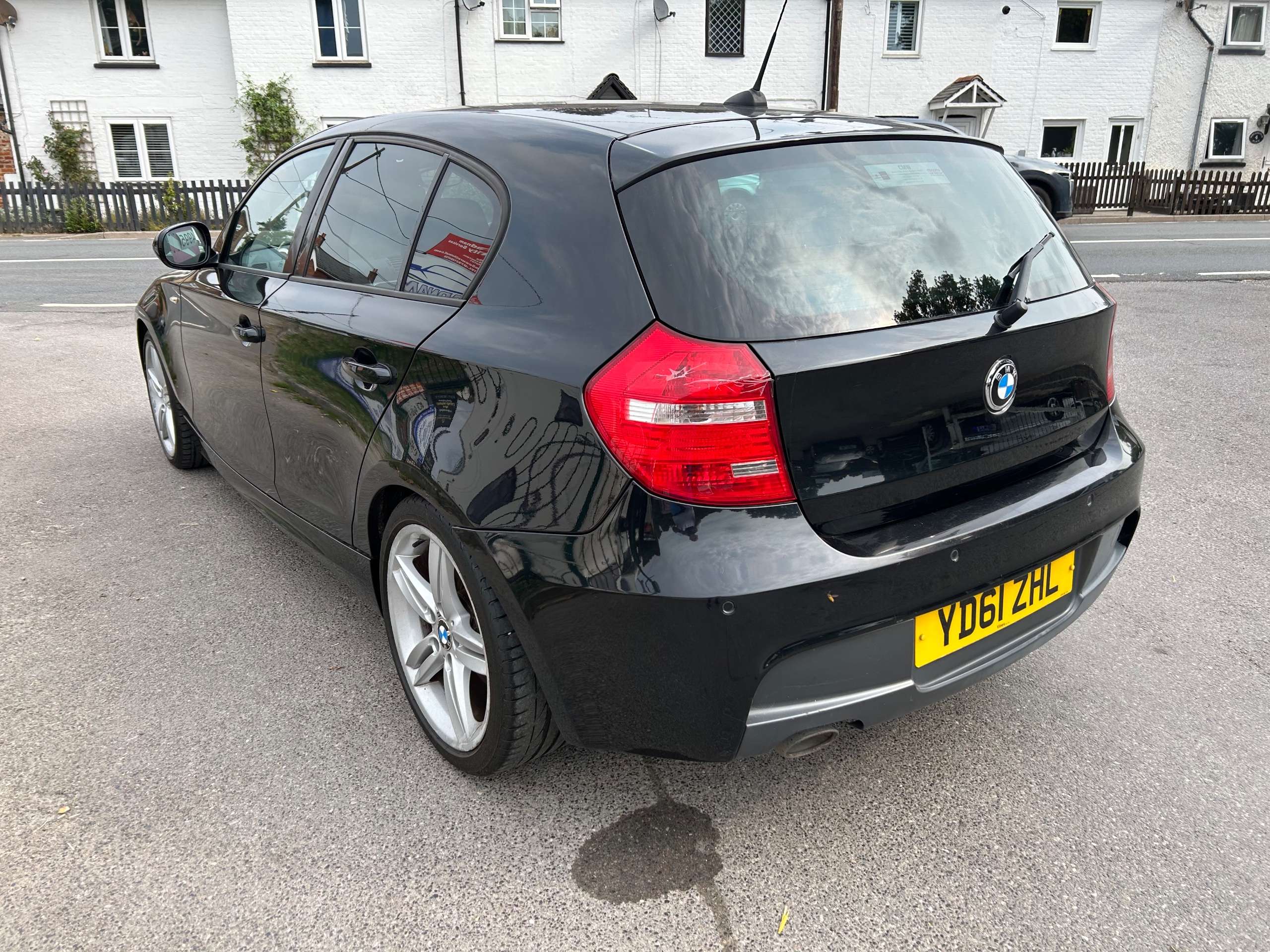 2011 BMW 1 SERIES 2011 BMW 1 SERIES