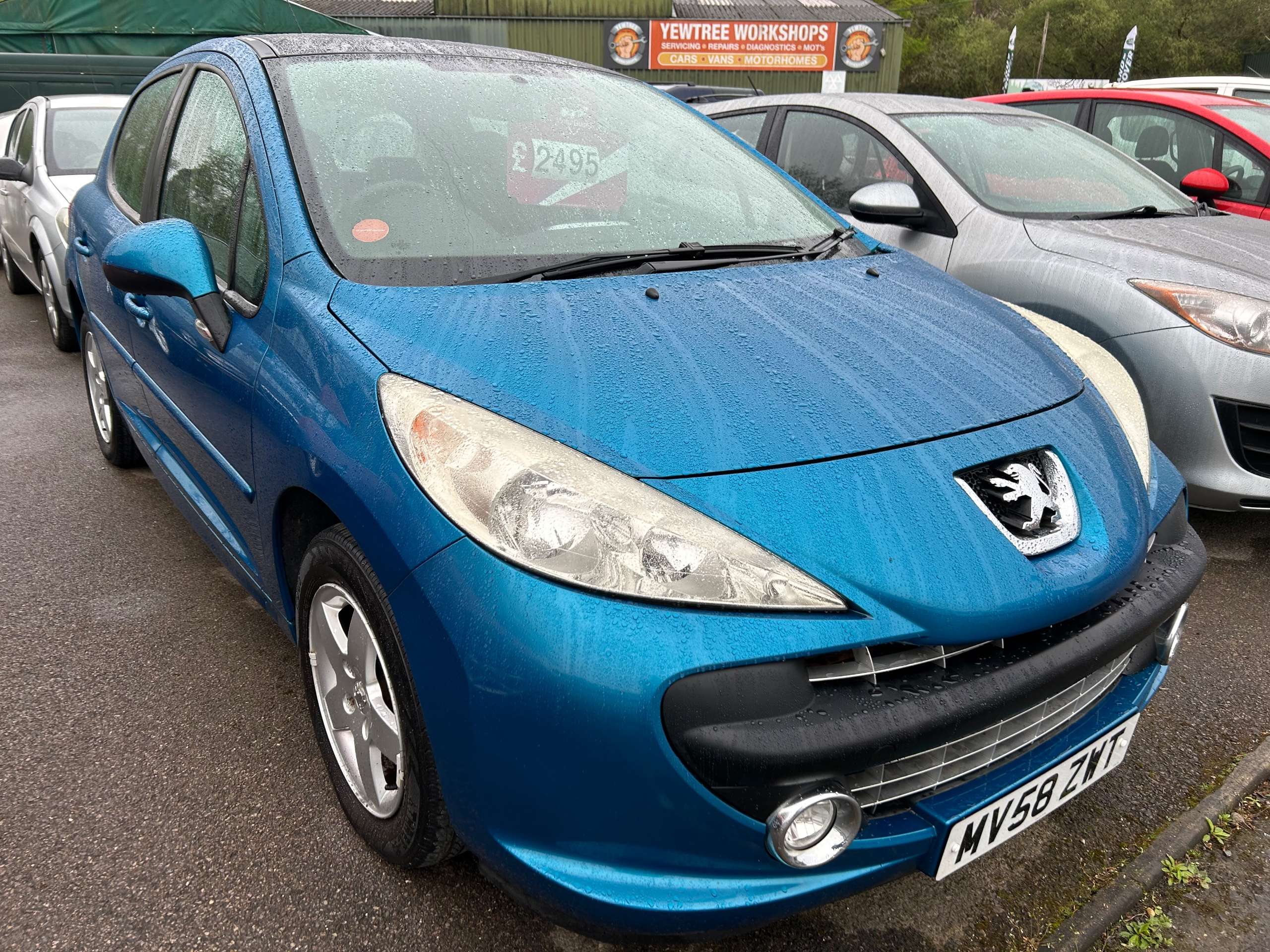 A 2008 PEUGEOT 207 1.4 VTi Cielo Hatchback 5dr Petrol Manual (145 g/km, 95 bhp) A 2008 PEUGEOT 207 1.4 VTi Cielo Hatchback 5dr Petrol Manual (145 g/km, 95 bhp)
