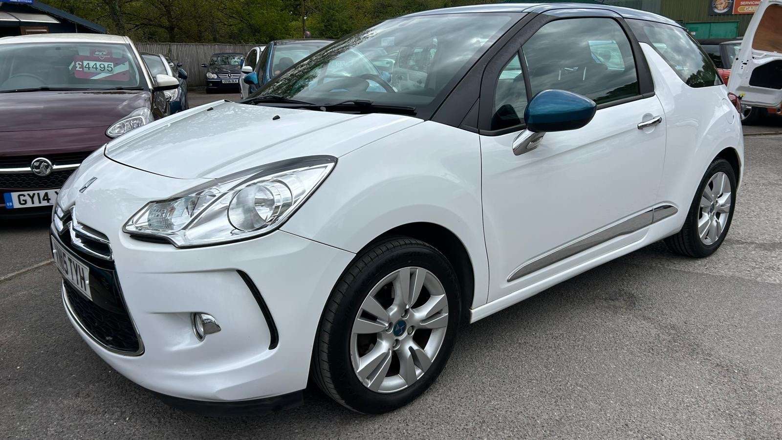 A 2015 CITROEN DS3 1.2 PureTech DSign Plus Hatchback 3dr Petrol Manual Euro 5 (82 ps) A 2015 CITROEN DS3 1.2 PureTech DSign Plus Hatchback 3dr Petrol Manual Euro 5 (82 ps)