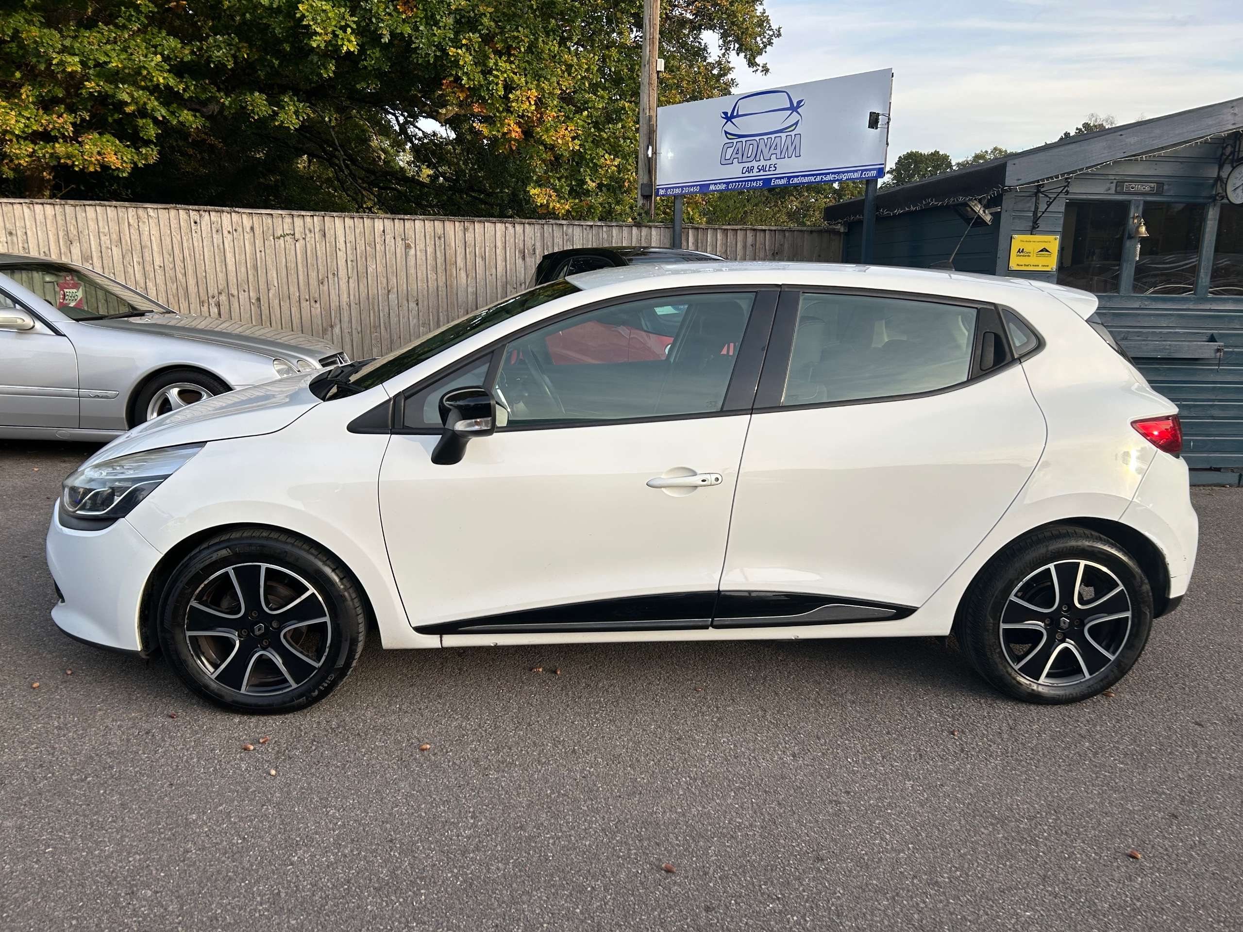 2014 RENAULT CLIO 2014 RENAULT CLIO