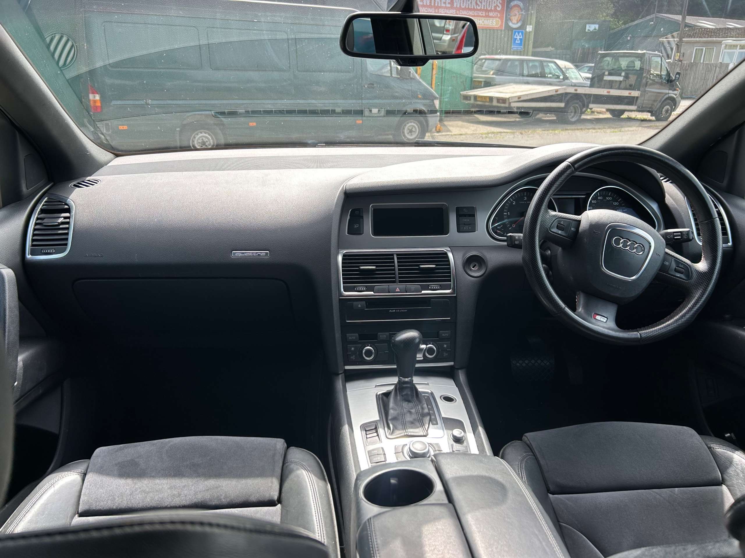 2010 AUDI Q7 2010 AUDI Q7