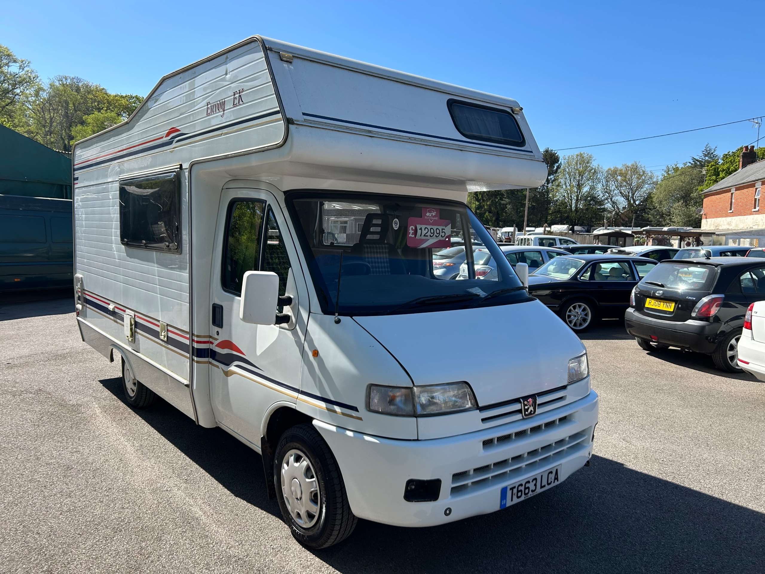 A 1999 PEUGEOT BOXER A 1999 PEUGEOT BOXER
