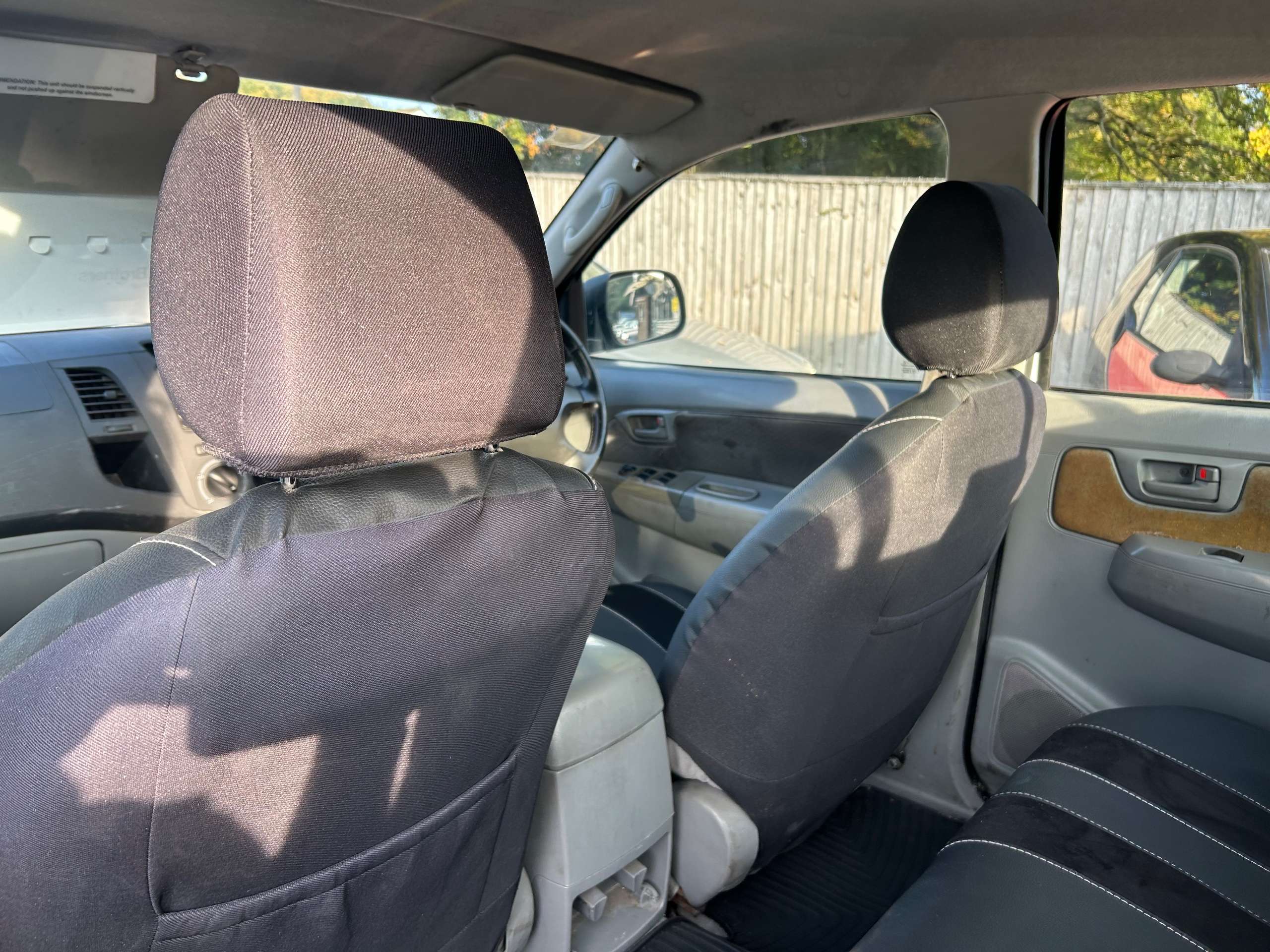 2011 TOYOTA HILUX 2011 TOYOTA HILUX