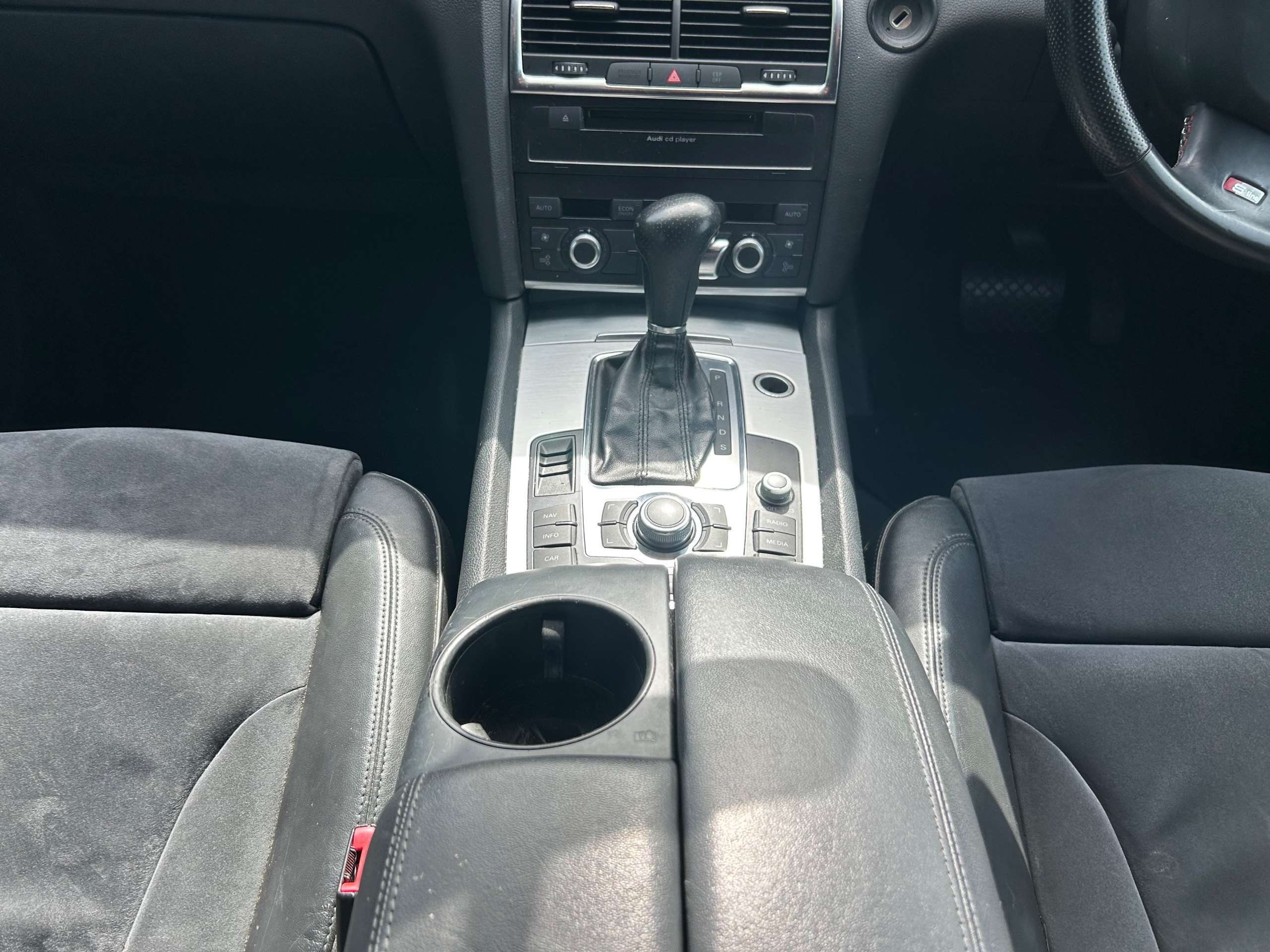 2010 AUDI Q7 2010 AUDI Q7