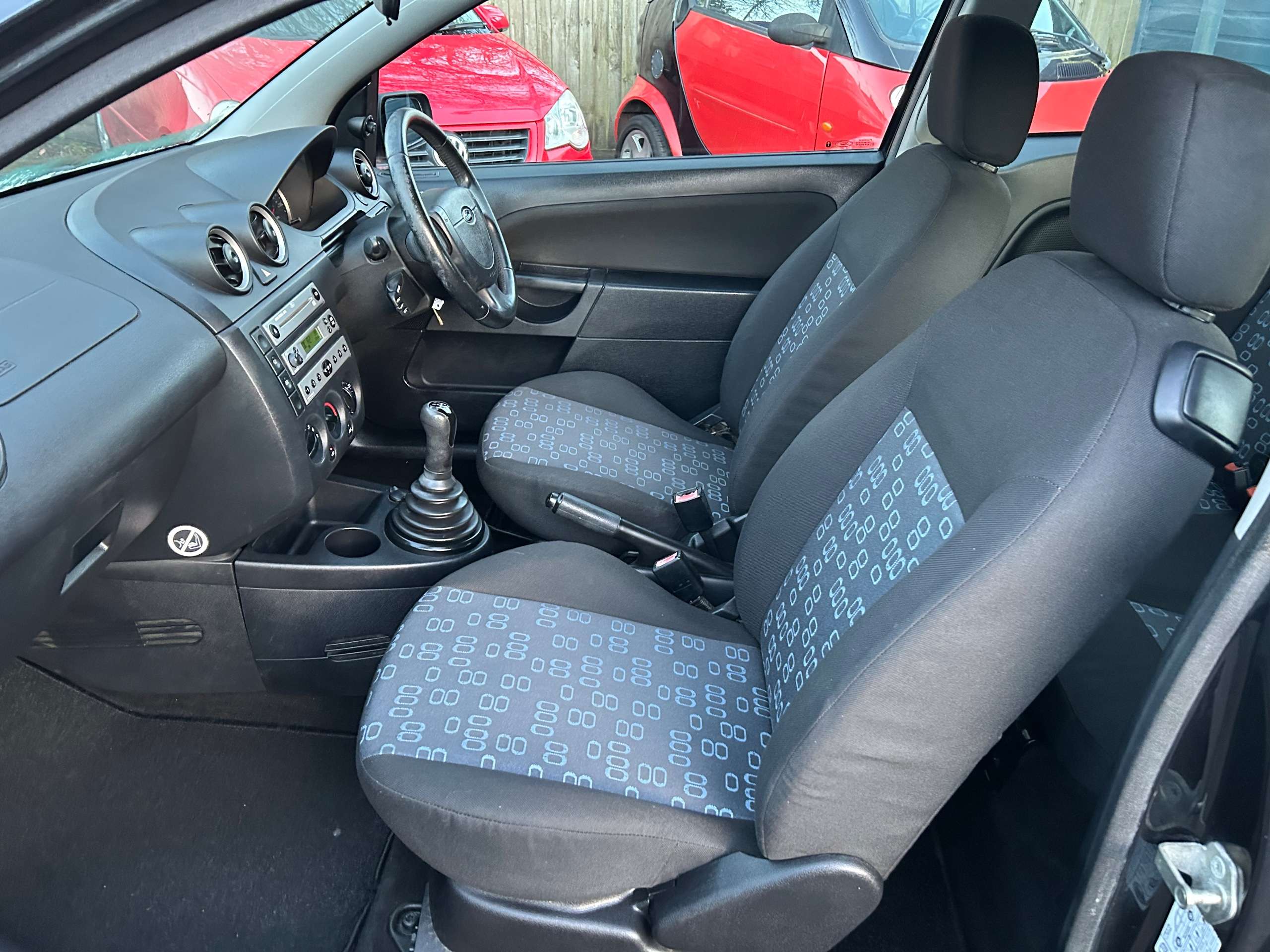 2004 FORD FIESTA 2004 FORD FIESTA