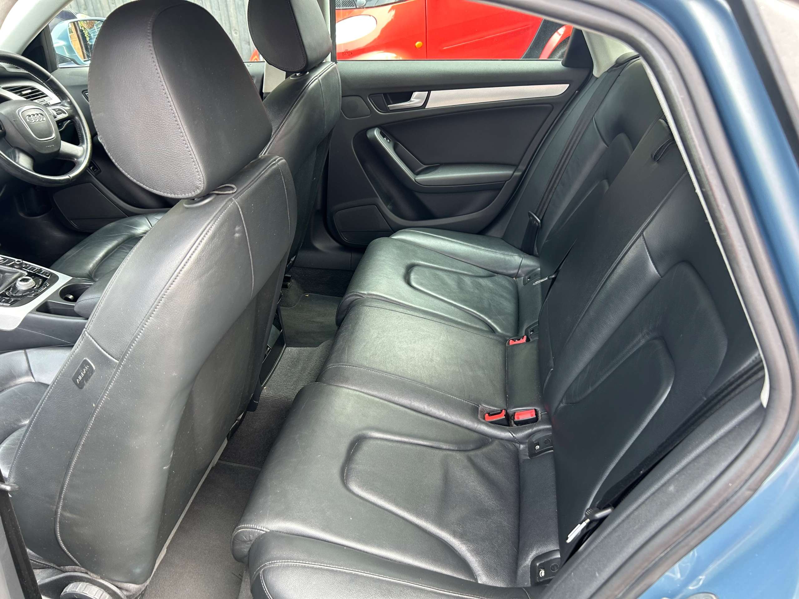 2011 AUDI A4 2011 AUDI A4