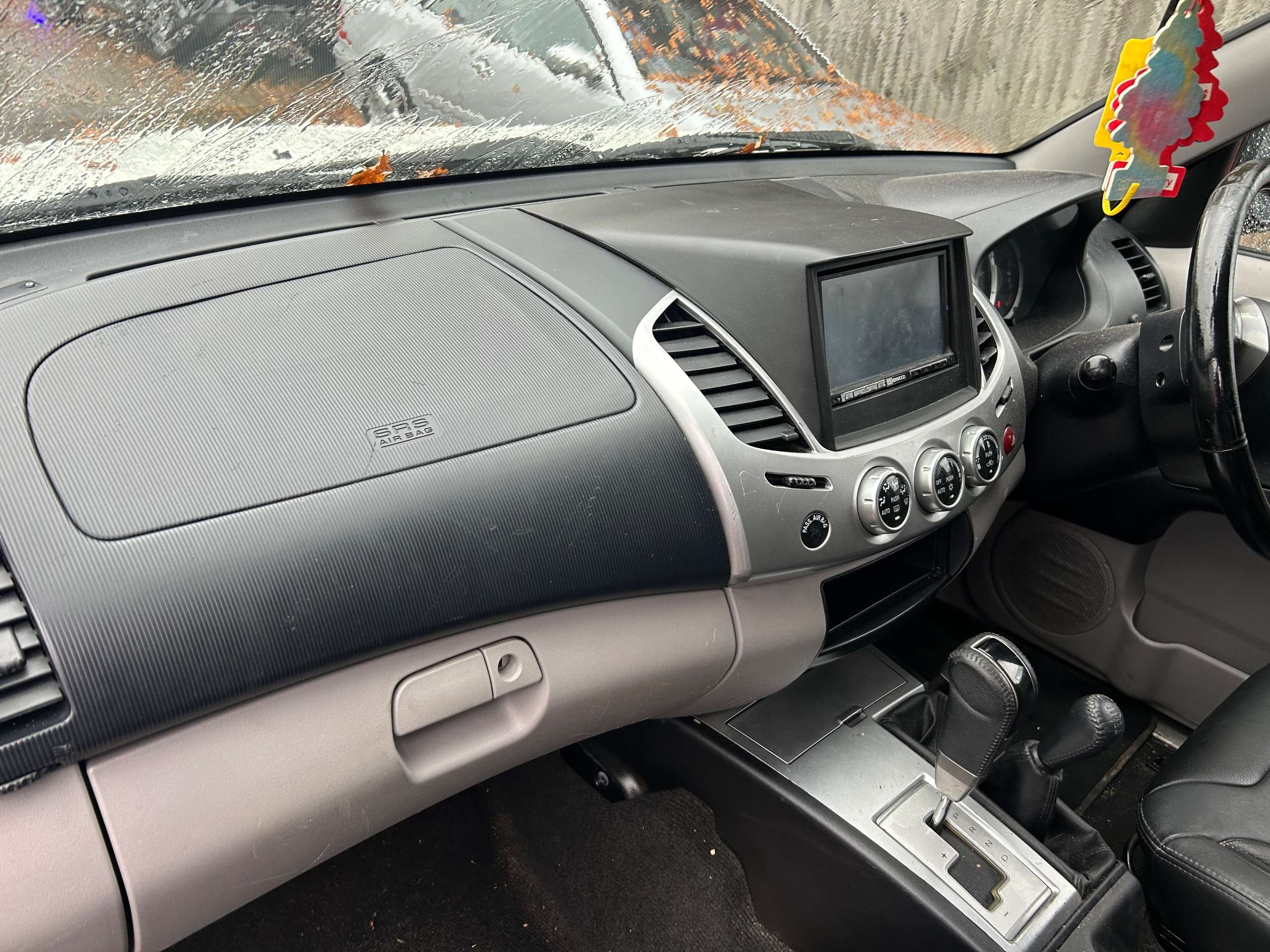 null MITSUBISHI L200 null MITSUBISHI L200