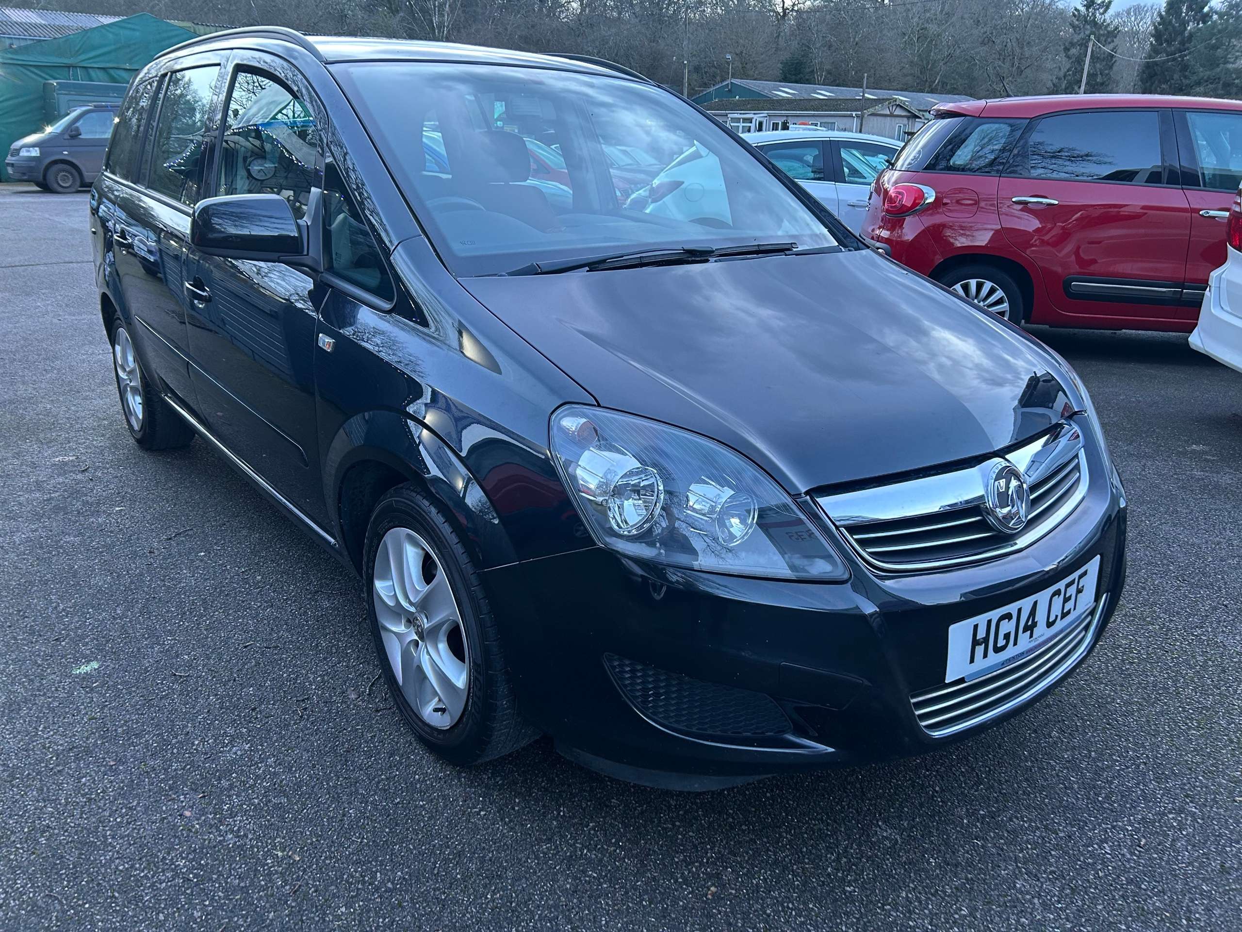 A 2014 VAUXHALL ZAFIRA 1.8 16V Exclusiv MPV 5dr Petrol Manual Euro 5 (120 ps) A 2014 VAUXHALL ZAFIRA 1.8 16V Exclusiv MPV 5dr Petrol Manual Euro 5 (120 ps)