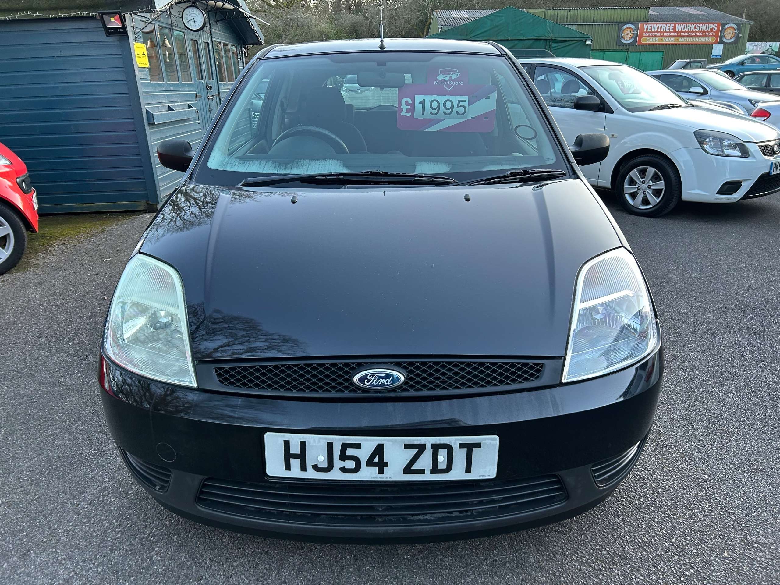 A 2004 FORD FIESTA 1.4 LX Hatchback 3dr Petrol Manual (a/c) (153 g/km, 79 bhp) A 2004 FORD FIESTA 1.4 LX Hatchback 3dr Petrol Manual (a/c) (153 g/km, 79 bhp)