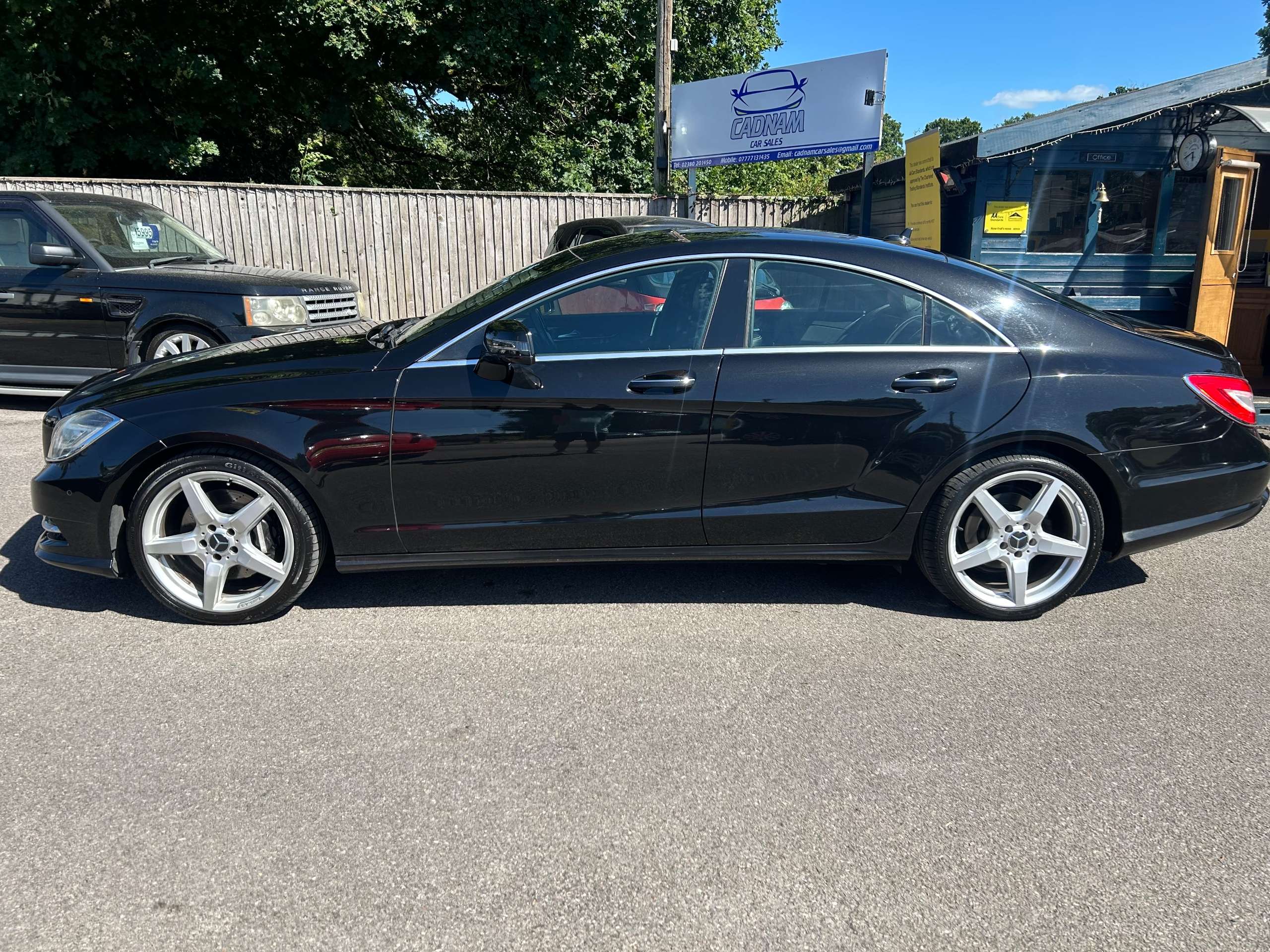 A 2012 MERCEDES-BENZ CLS CLASS 3.0 CLS350 CDI V6 BlueEfficiency Sport Coupe 4dr Diesel G-Tronic+ Euro 5 (265 ps) A 2012 MERCEDES-BENZ CLS CLASS 3.0 CLS350 CDI V6 BlueEfficiency Sport Coupe 4dr Diesel G-Tronic+ Euro 5 (265 ps)