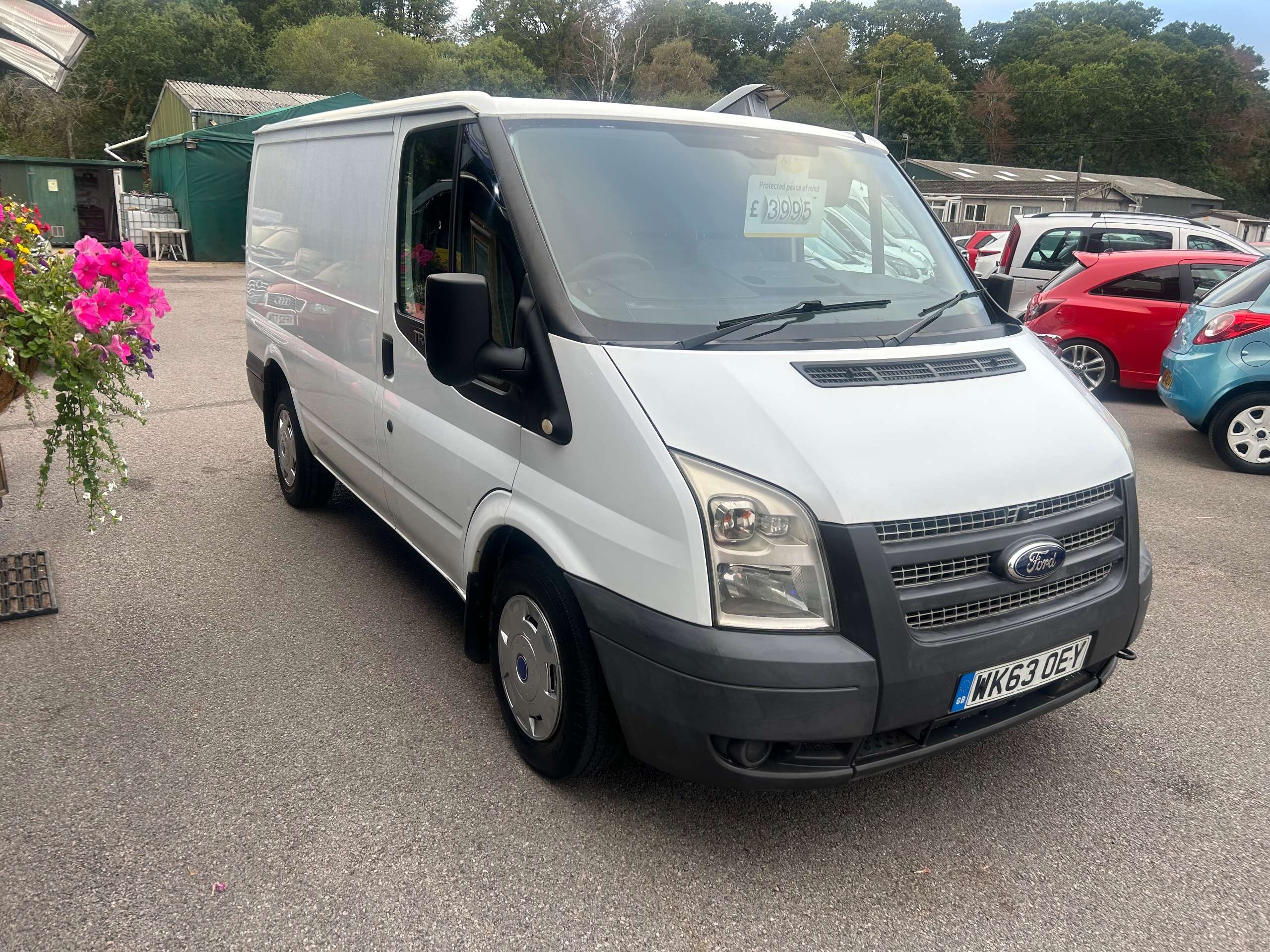 A 2013 FORD TRANSIT 2.2 TDCi 280 Panel Van 5dr Diesel Manual FWD L1 H1 (198 g/km, 98 bhp) A 2013 FORD TRANSIT 2.2 TDCi 280 Panel Van 5dr Diesel Manual FWD L1 H1 (198 g/km, 98 bhp)