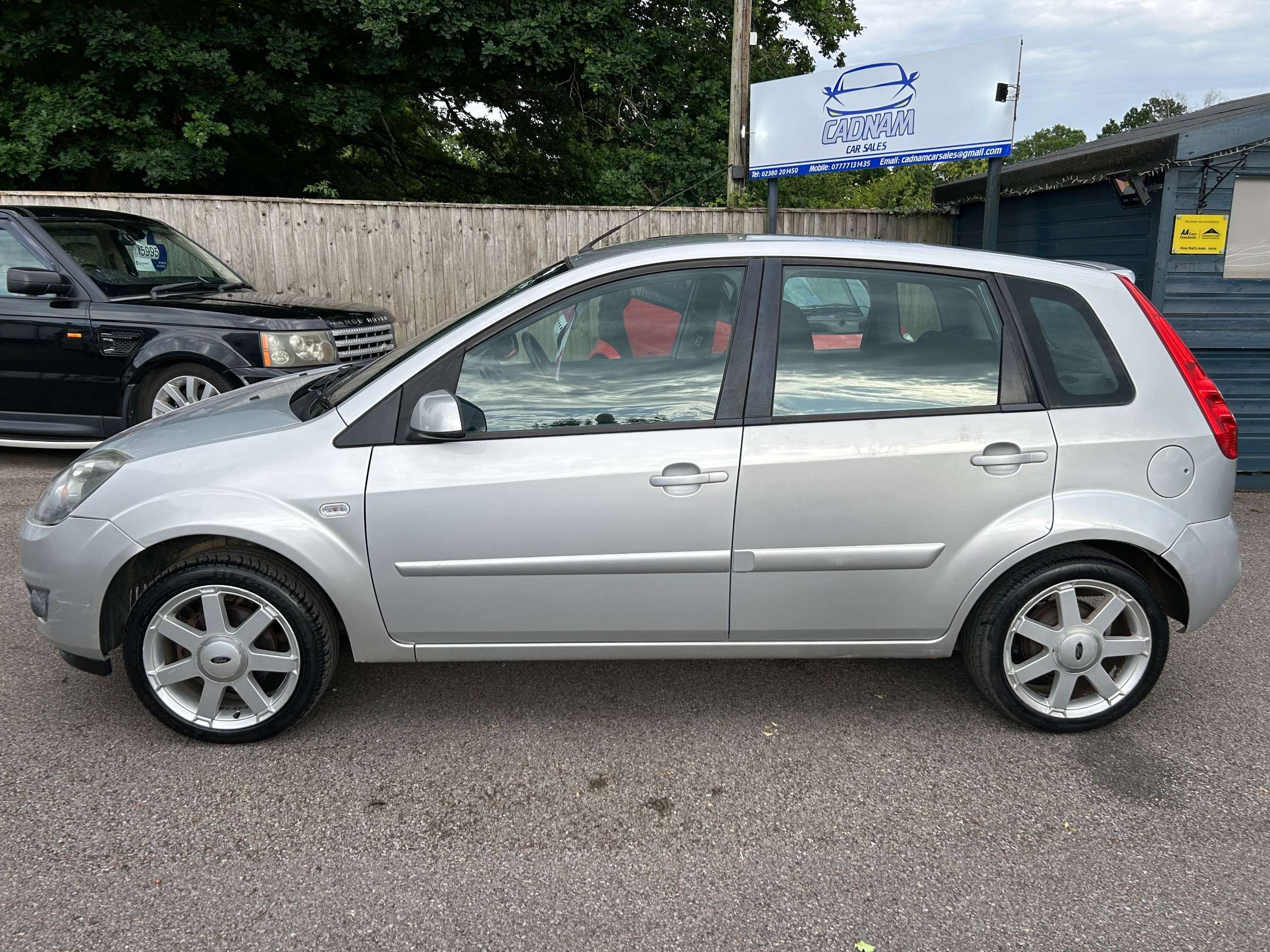 A 2008 FORD FIESTA 1.25 Zetec Blue Edition Hatchback 5dr Petrol Manual (142 g/km, 74 bhp) A 2008 FORD FIESTA 1.25 Zetec Blue Edition Hatchback 5dr Petrol Manual (142 g/km, 74 bhp)