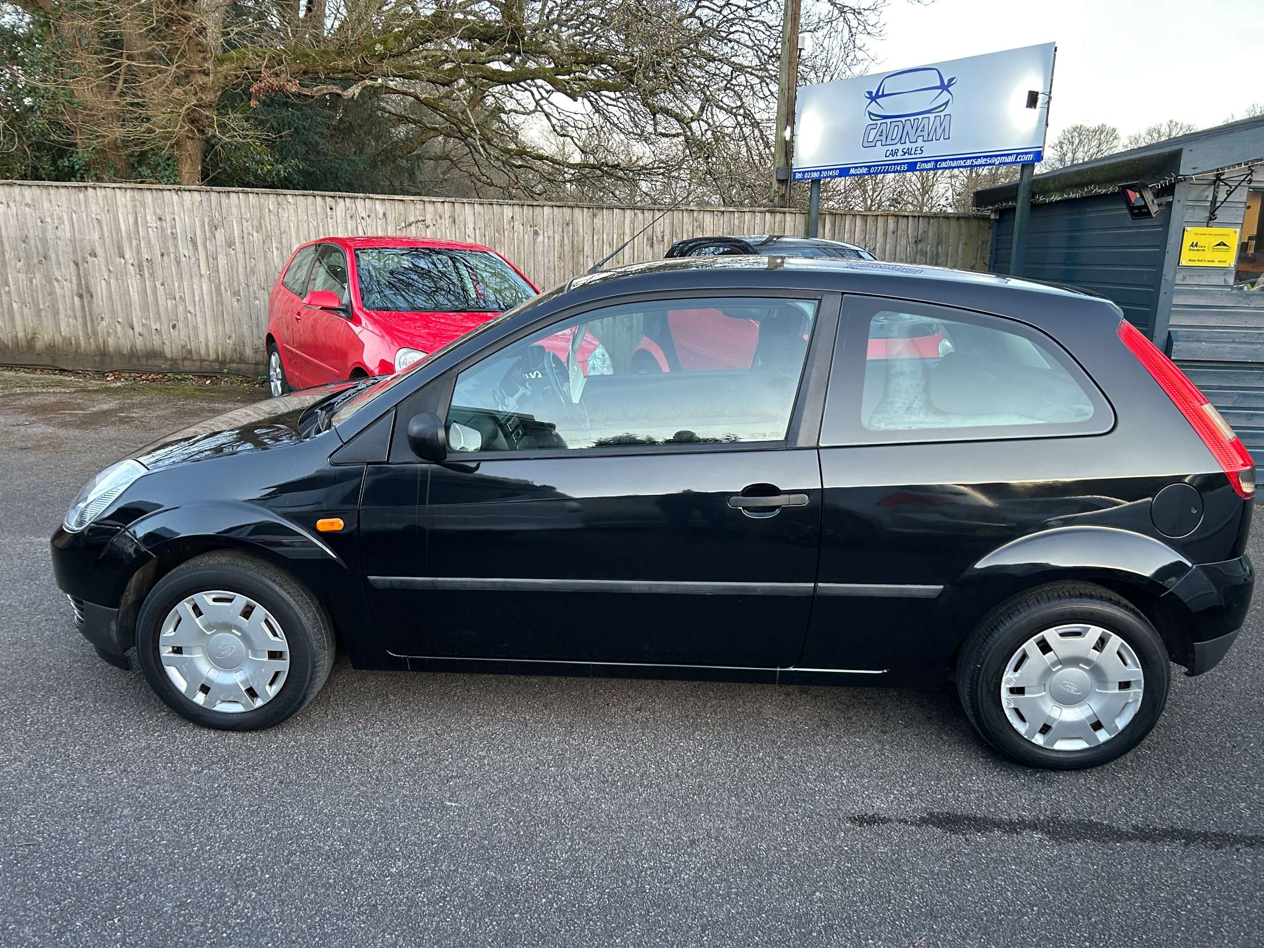 A 2004 FORD FIESTA 1.4 LX Hatchback 3dr Petrol Manual (a/c) (153 g/km, 79 bhp) A 2004 FORD FIESTA 1.4 LX Hatchback 3dr Petrol Manual (a/c) (153 g/km, 79 bhp)