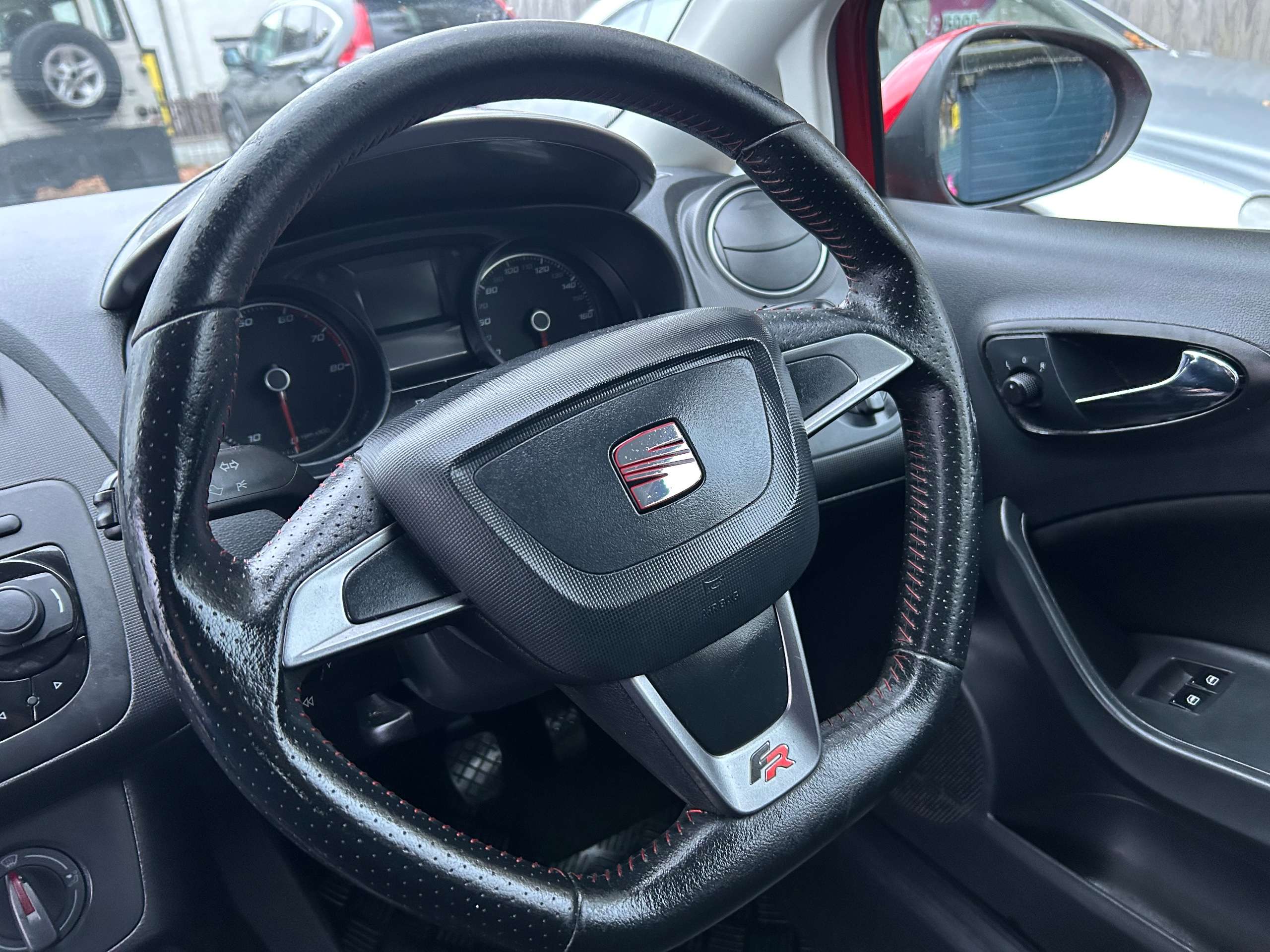 2012 SEAT IBIZA 2012 SEAT IBIZA