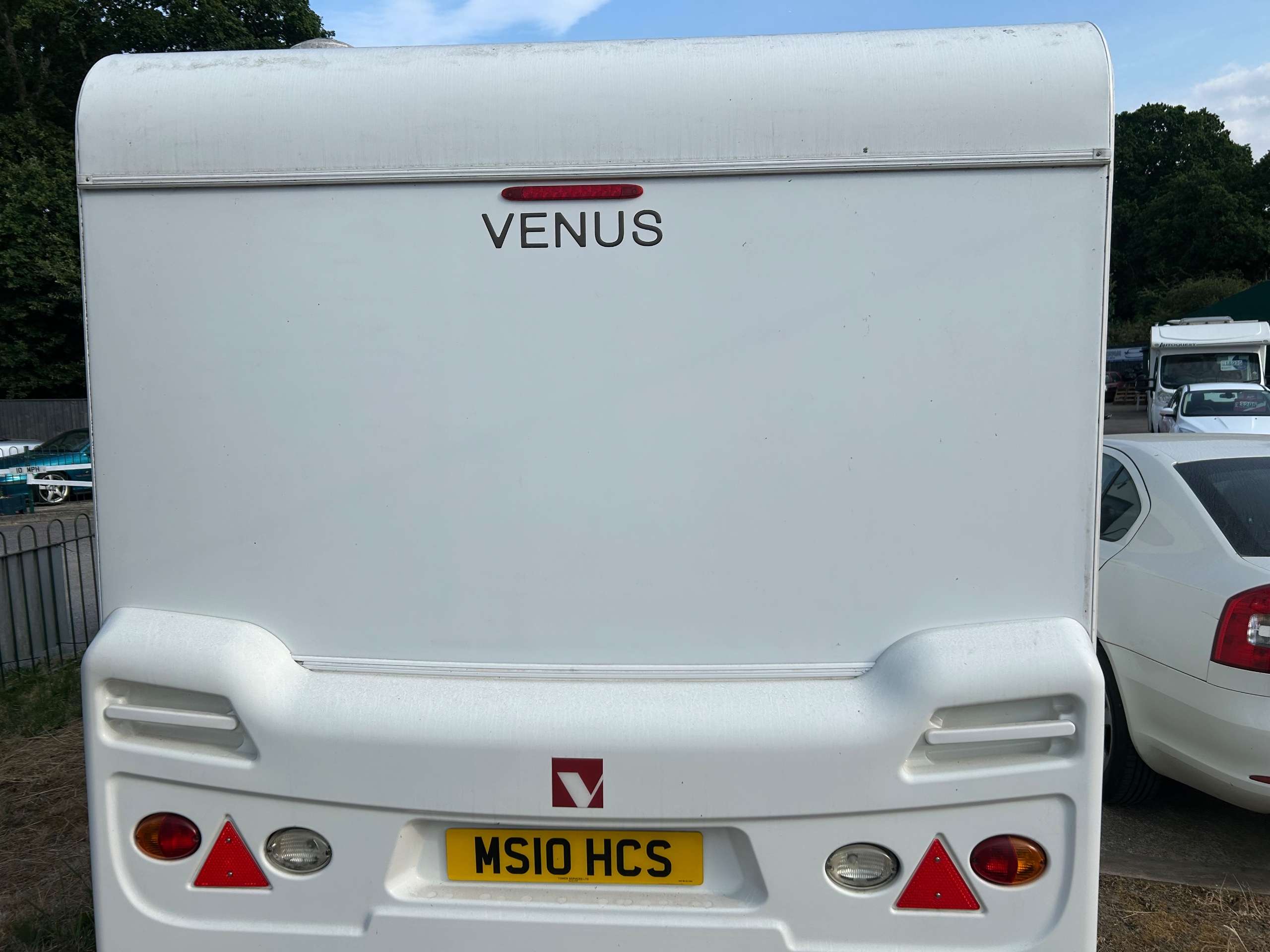A 2013 LUNAR VENUS 490/4 A 2013 LUNAR VENUS 490/4